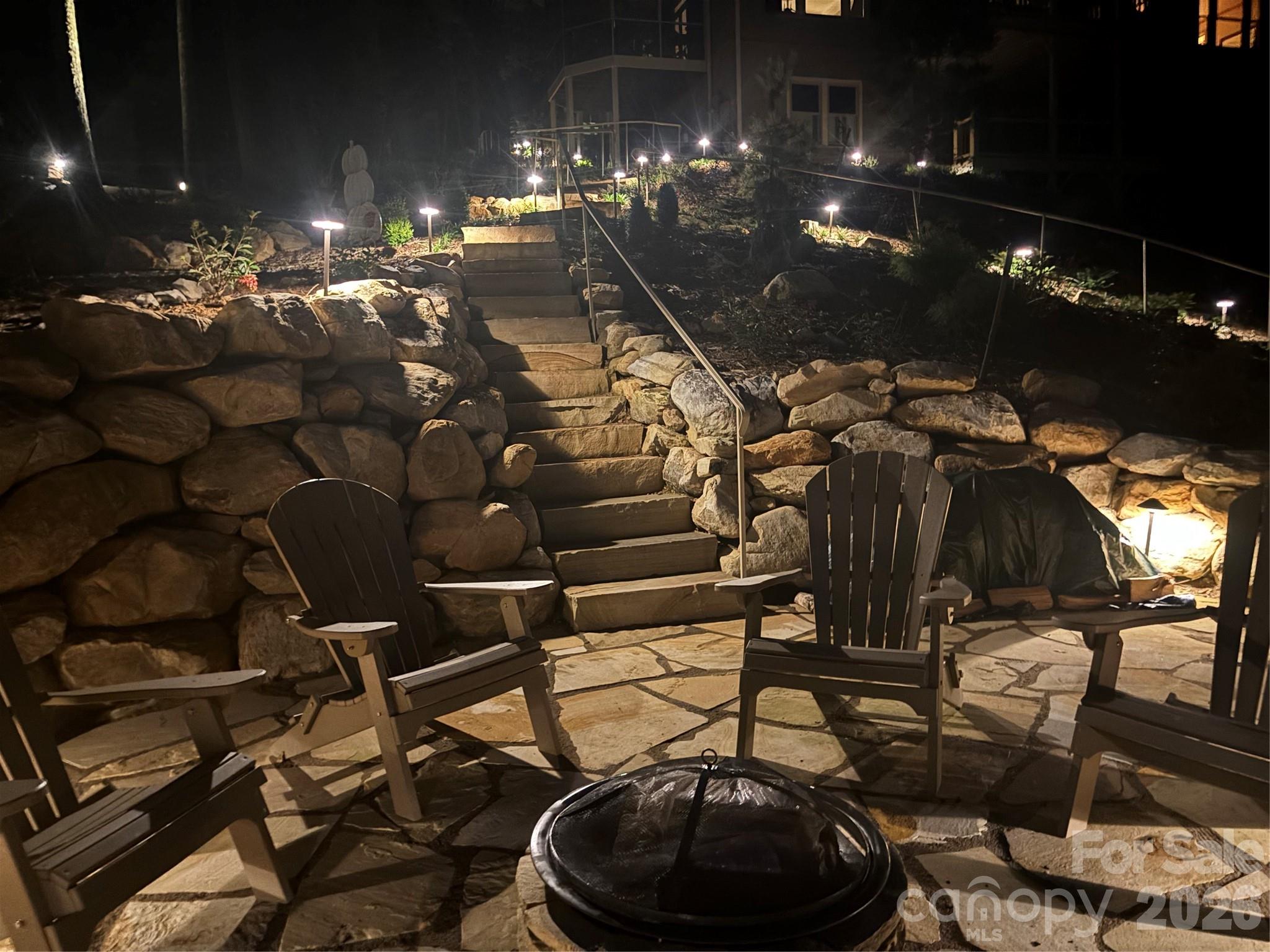 1513 Brentwood Place — Morganton