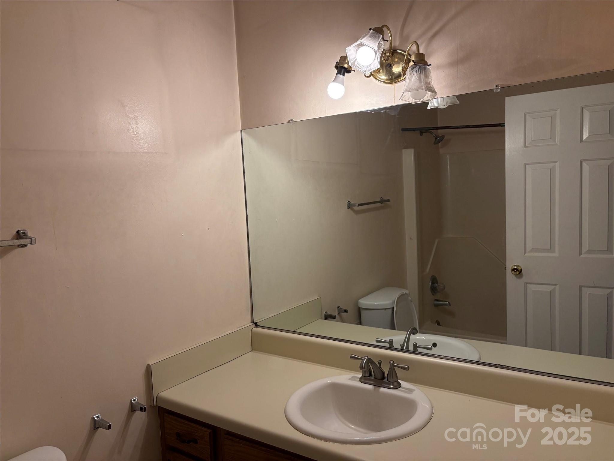 4445 Mecum Road — Walkertown
