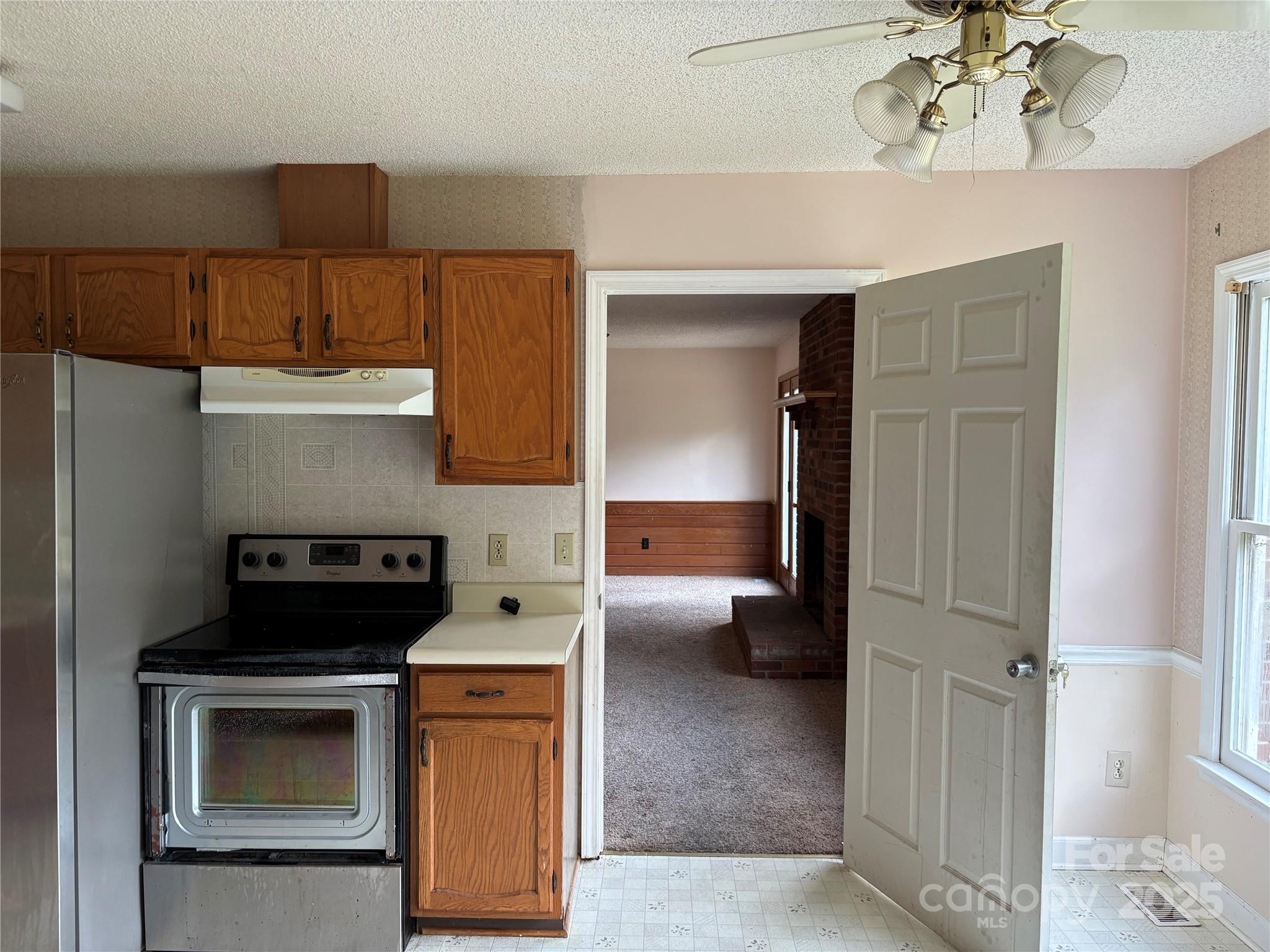 4445 Mecum Road — Walkertown