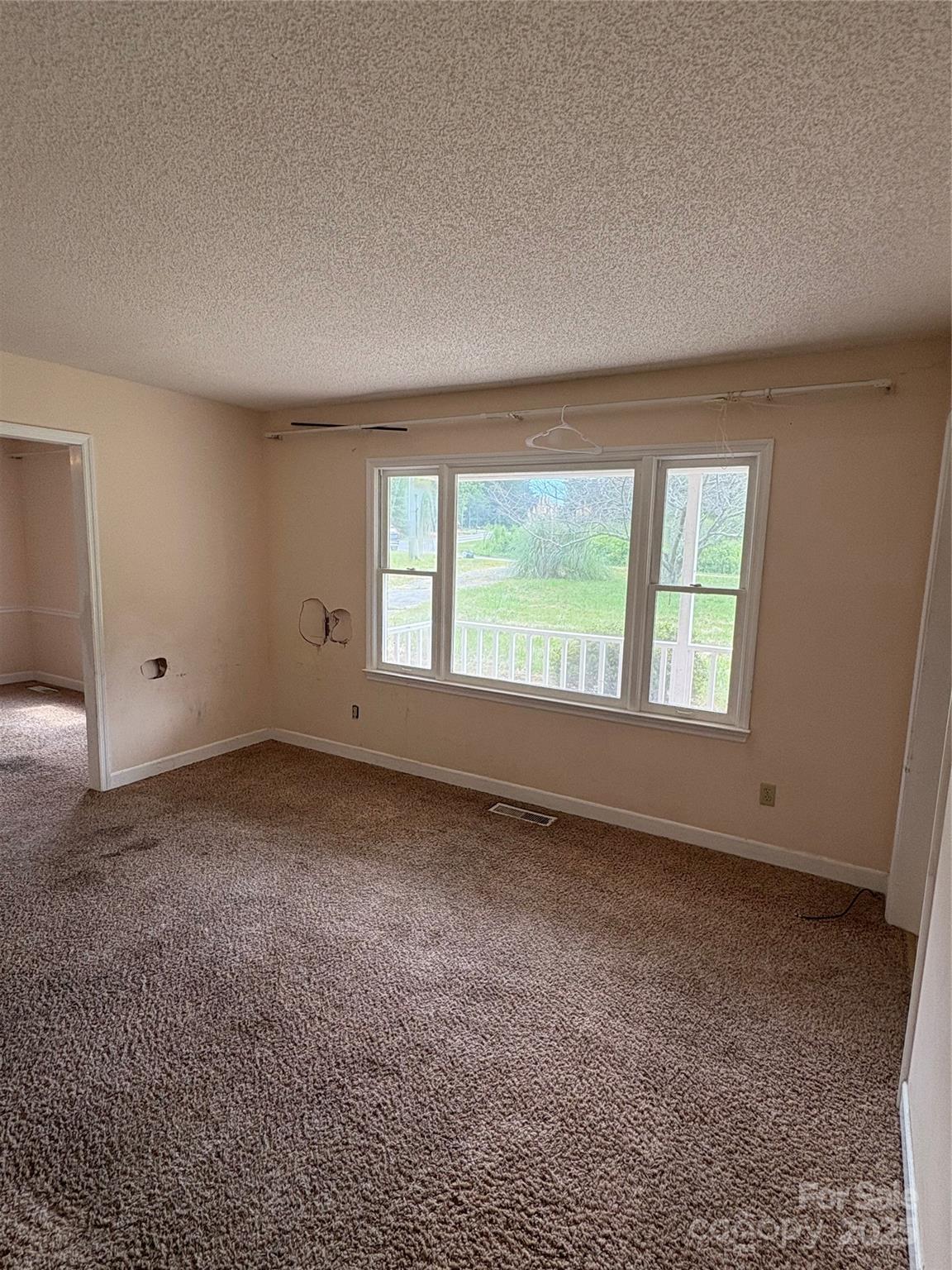 4445 Mecum Road — Walkertown