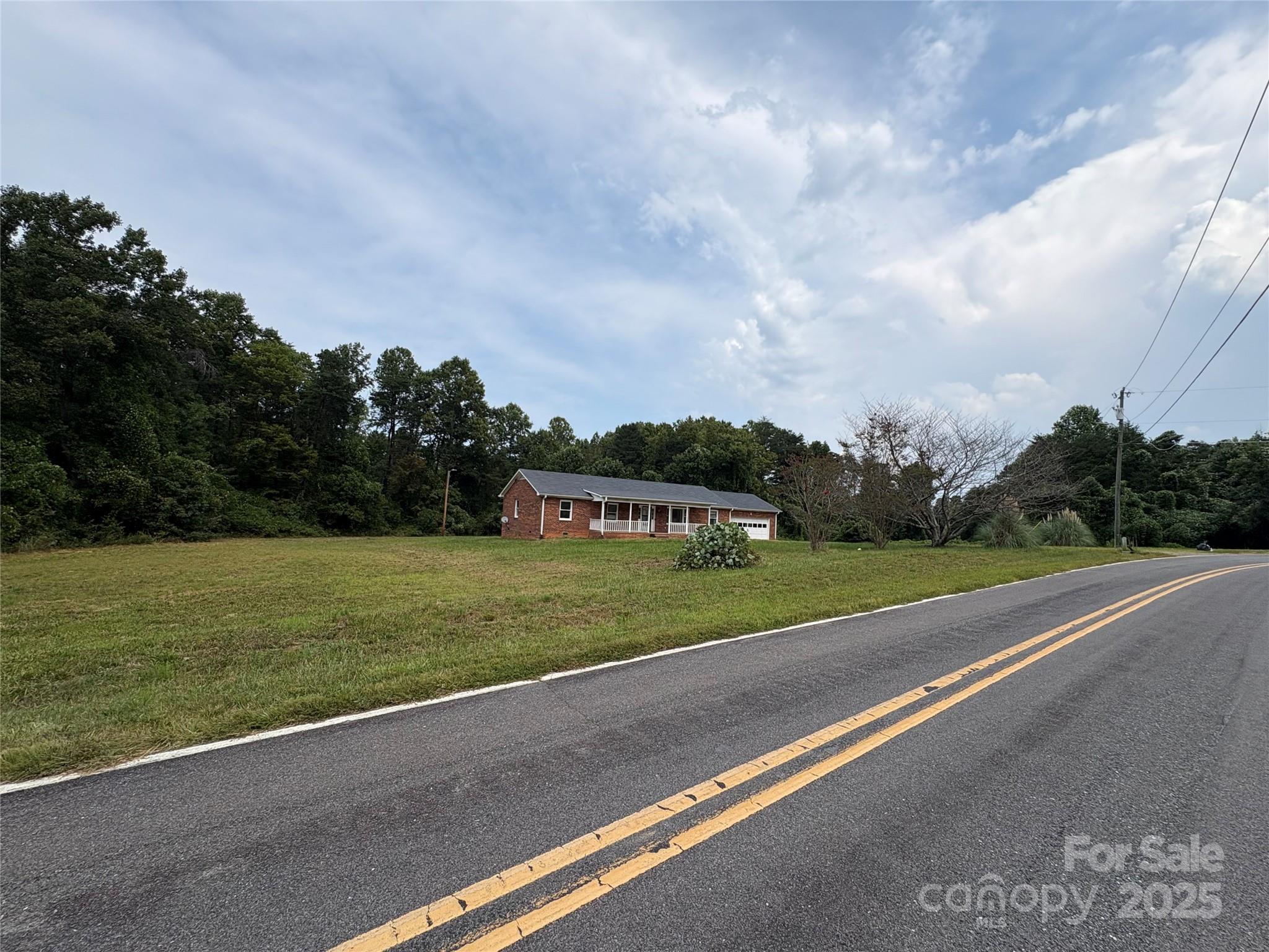 4445 Mecum Road — Walkertown