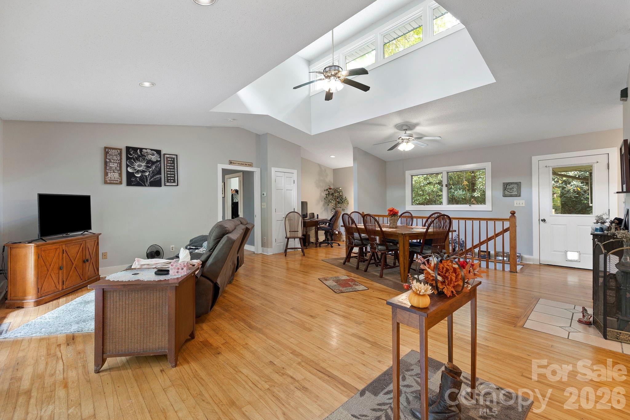 428 Lakeland Drive — Pisgah Forest