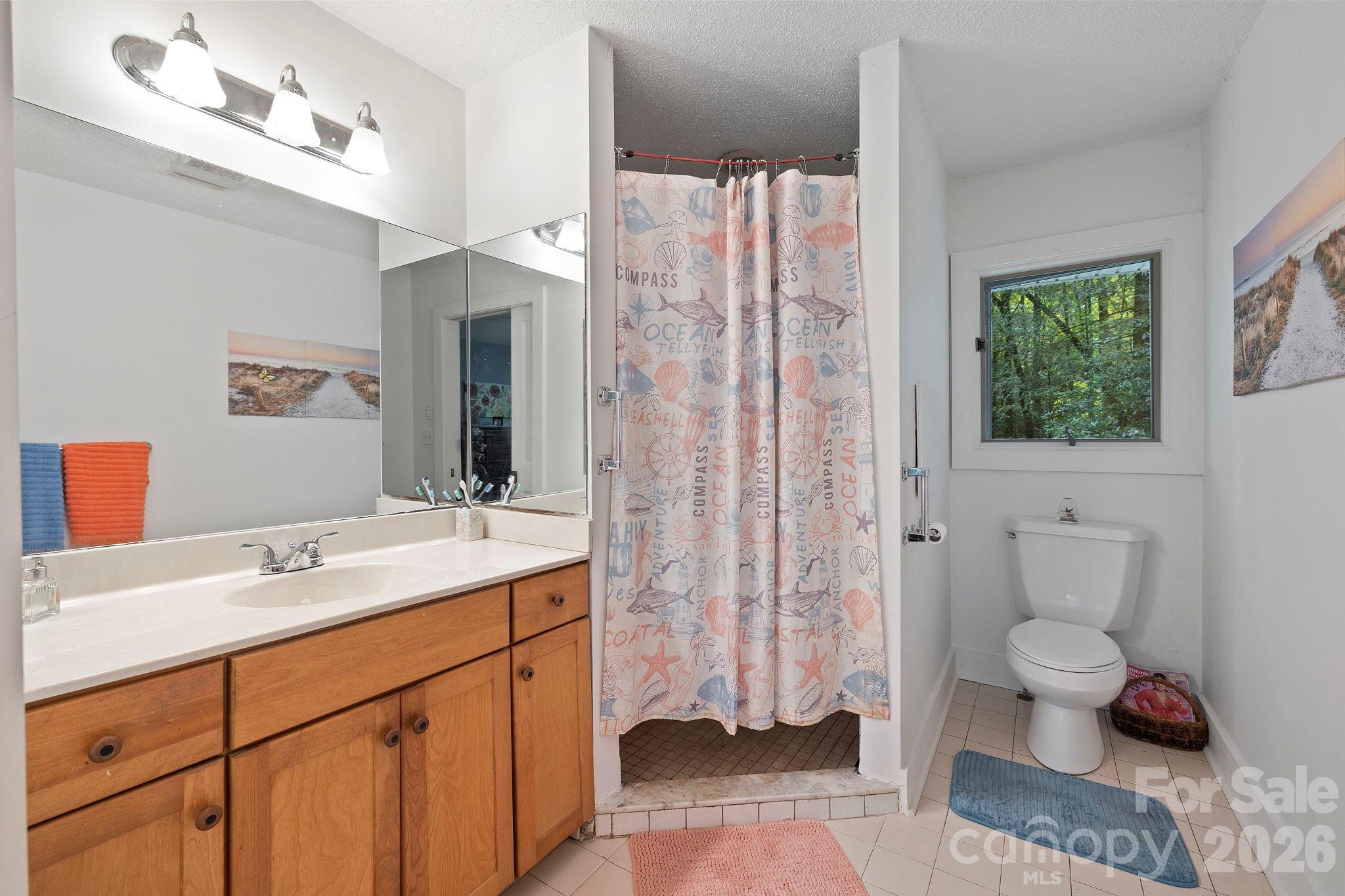 428 Lakeland Drive — Pisgah Forest