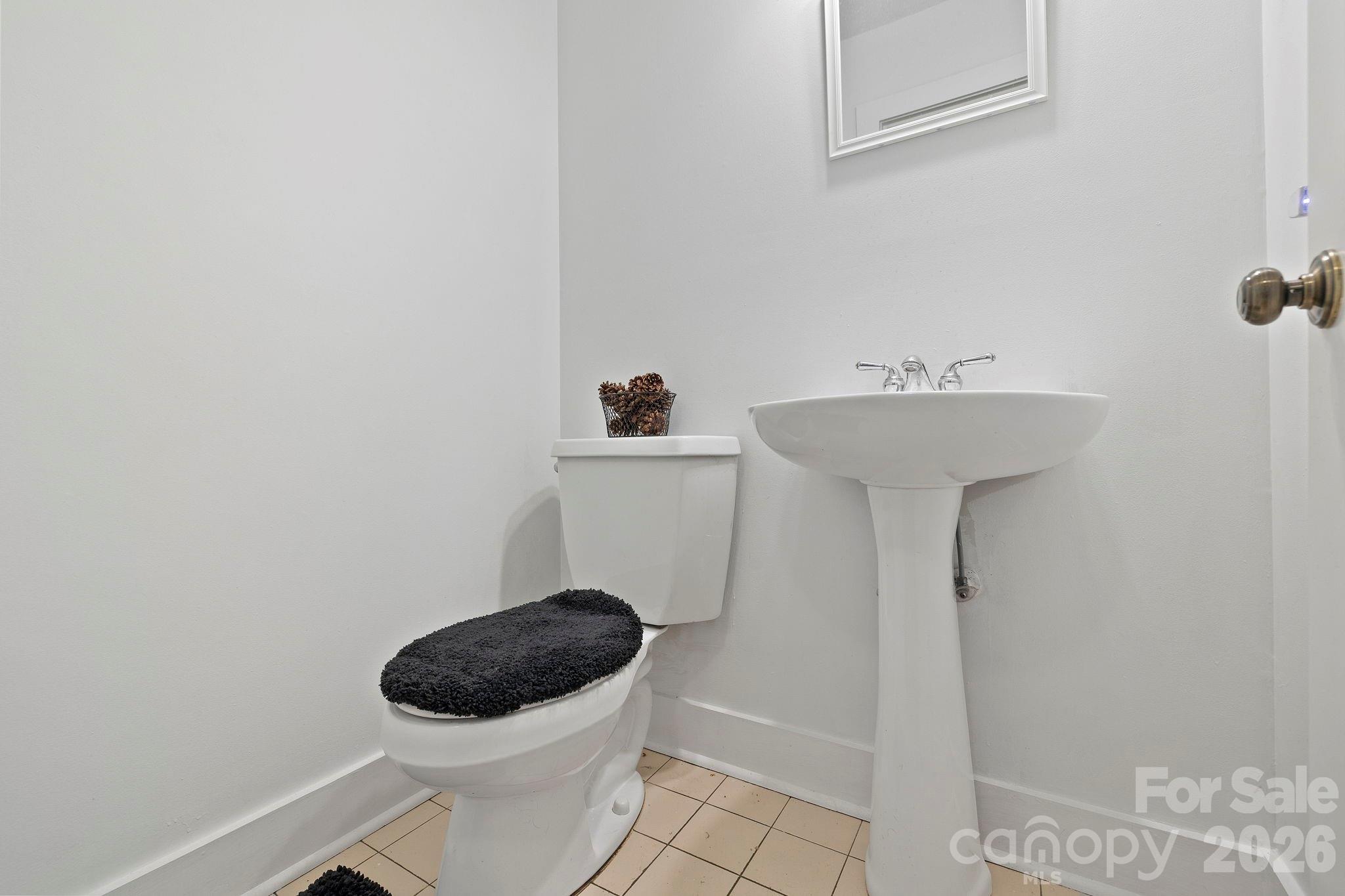 428 Lakeland Drive — Pisgah Forest