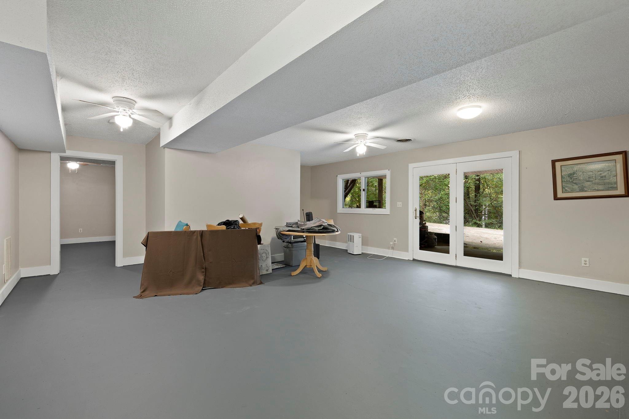 428 Lakeland Drive — Pisgah Forest
