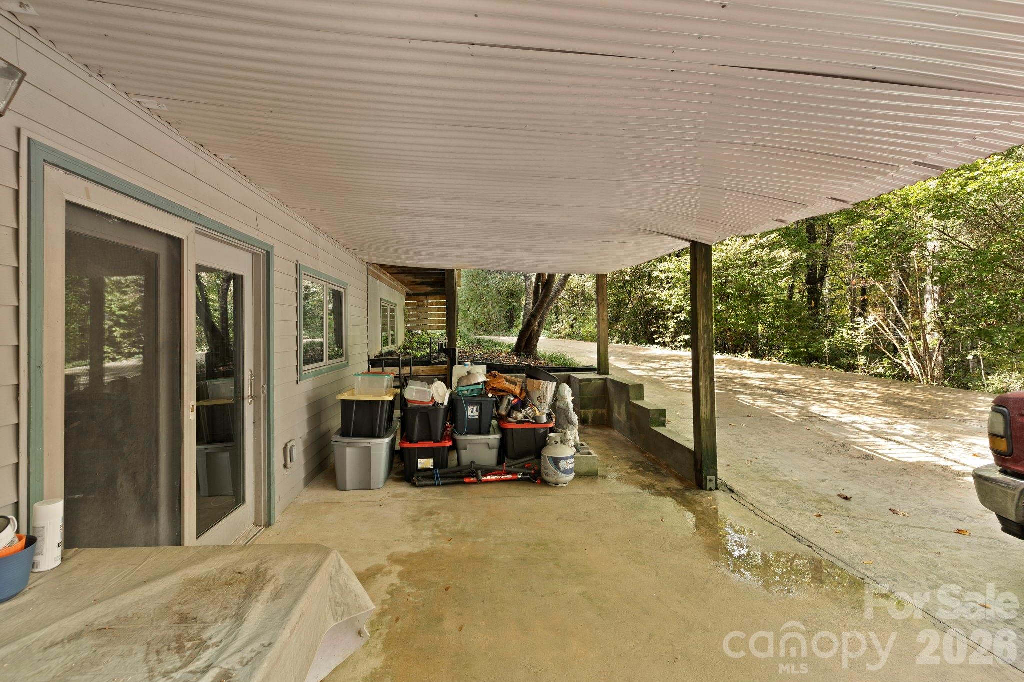 428 Lakeland Drive — Pisgah Forest