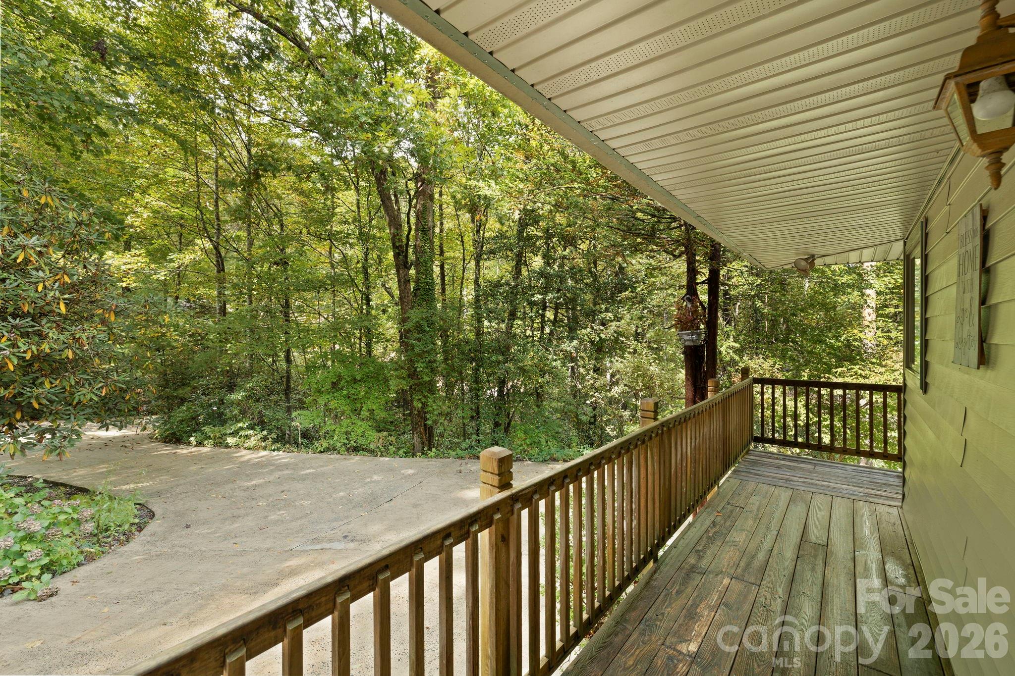 428 Lakeland Drive — Pisgah Forest