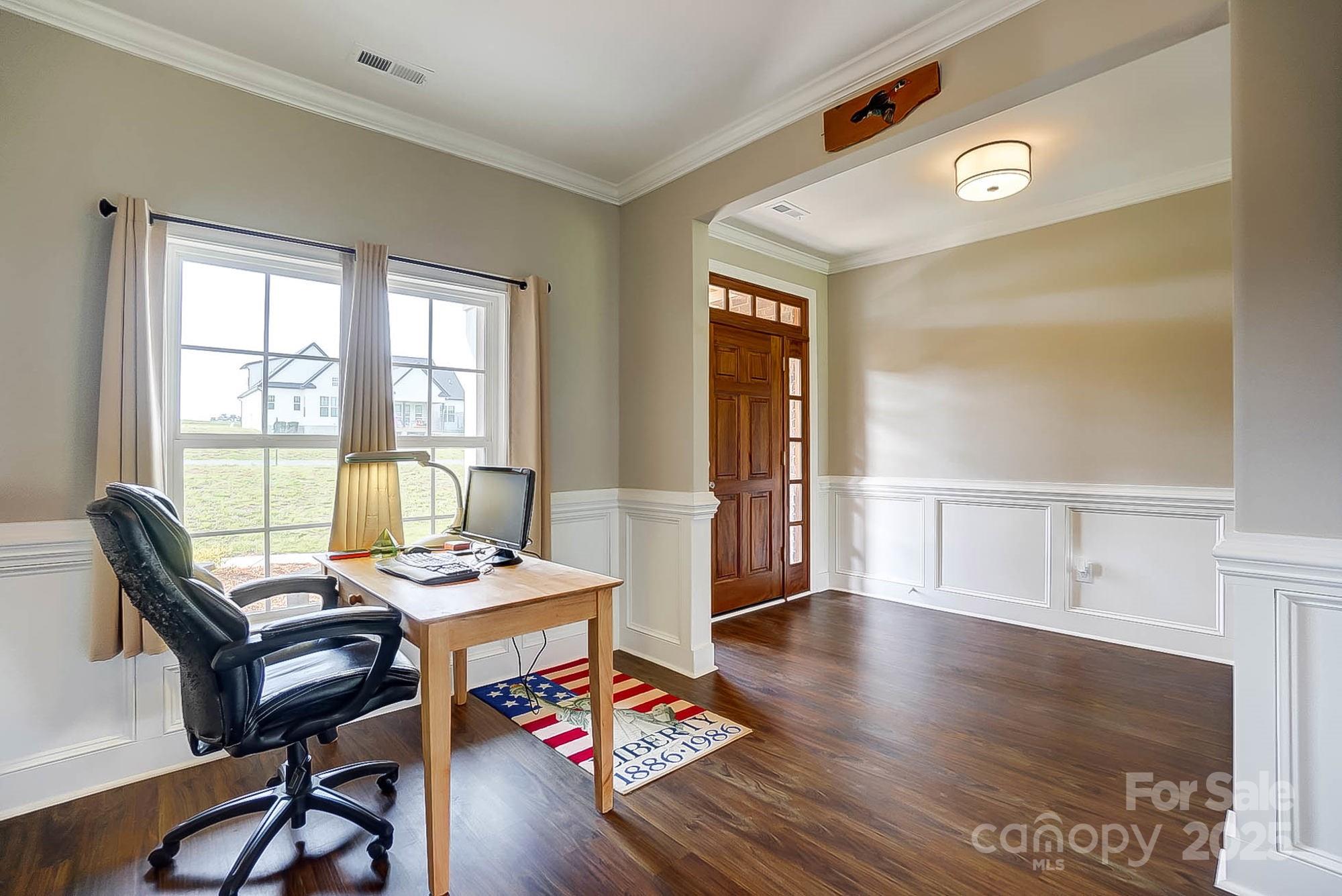 3013 Isle Lane — Monroe