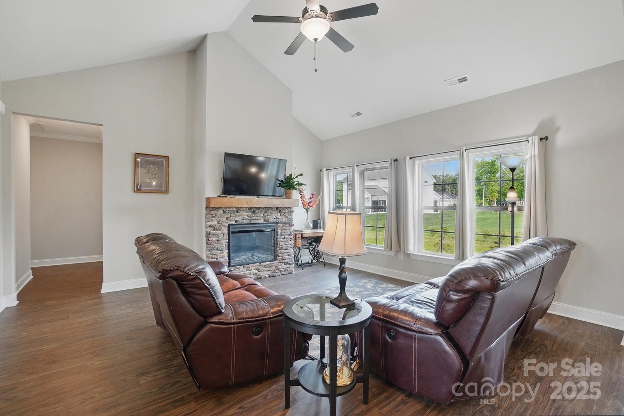3013 Isle Lane — Monroe