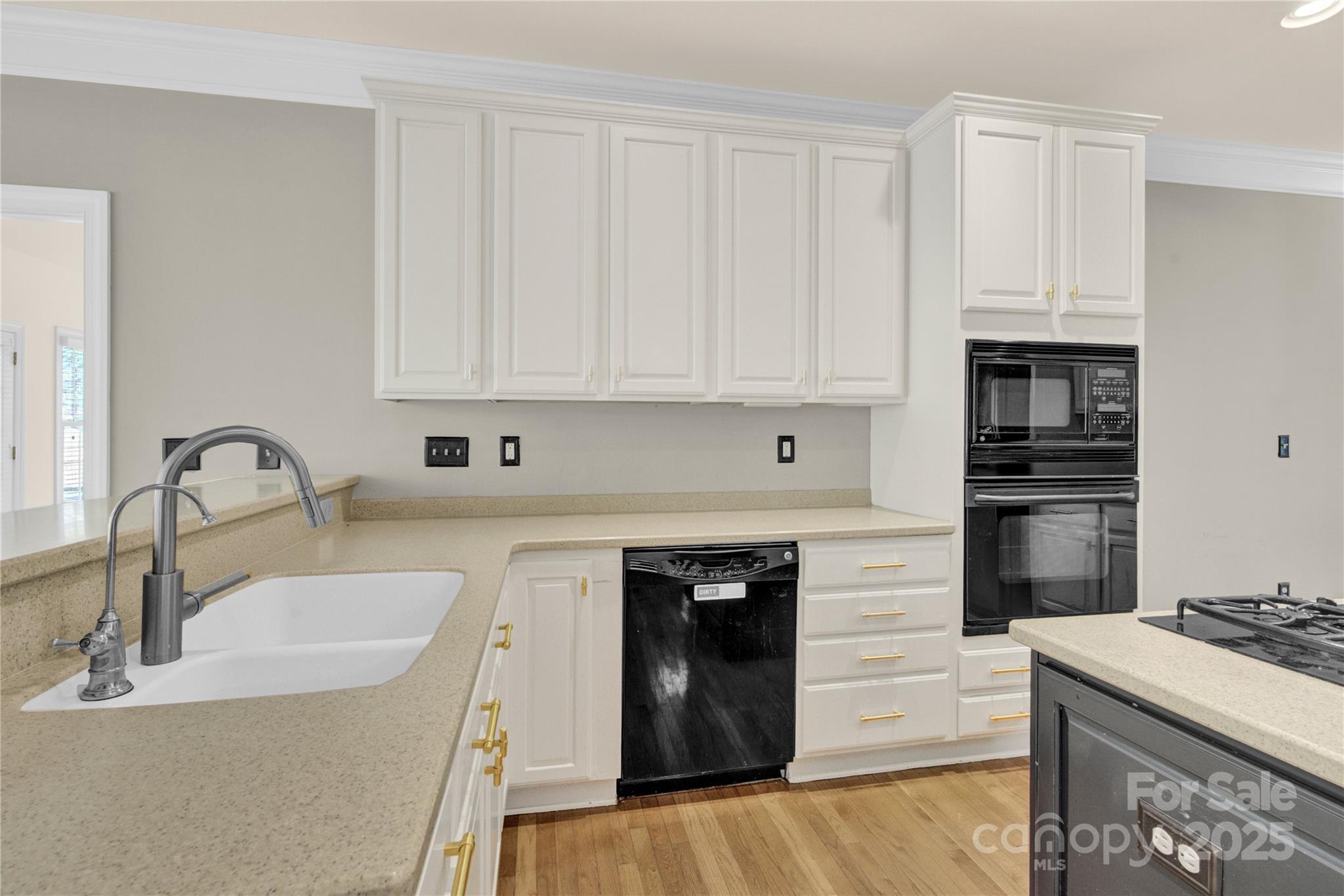 2055 Solway Lane — Charlotte