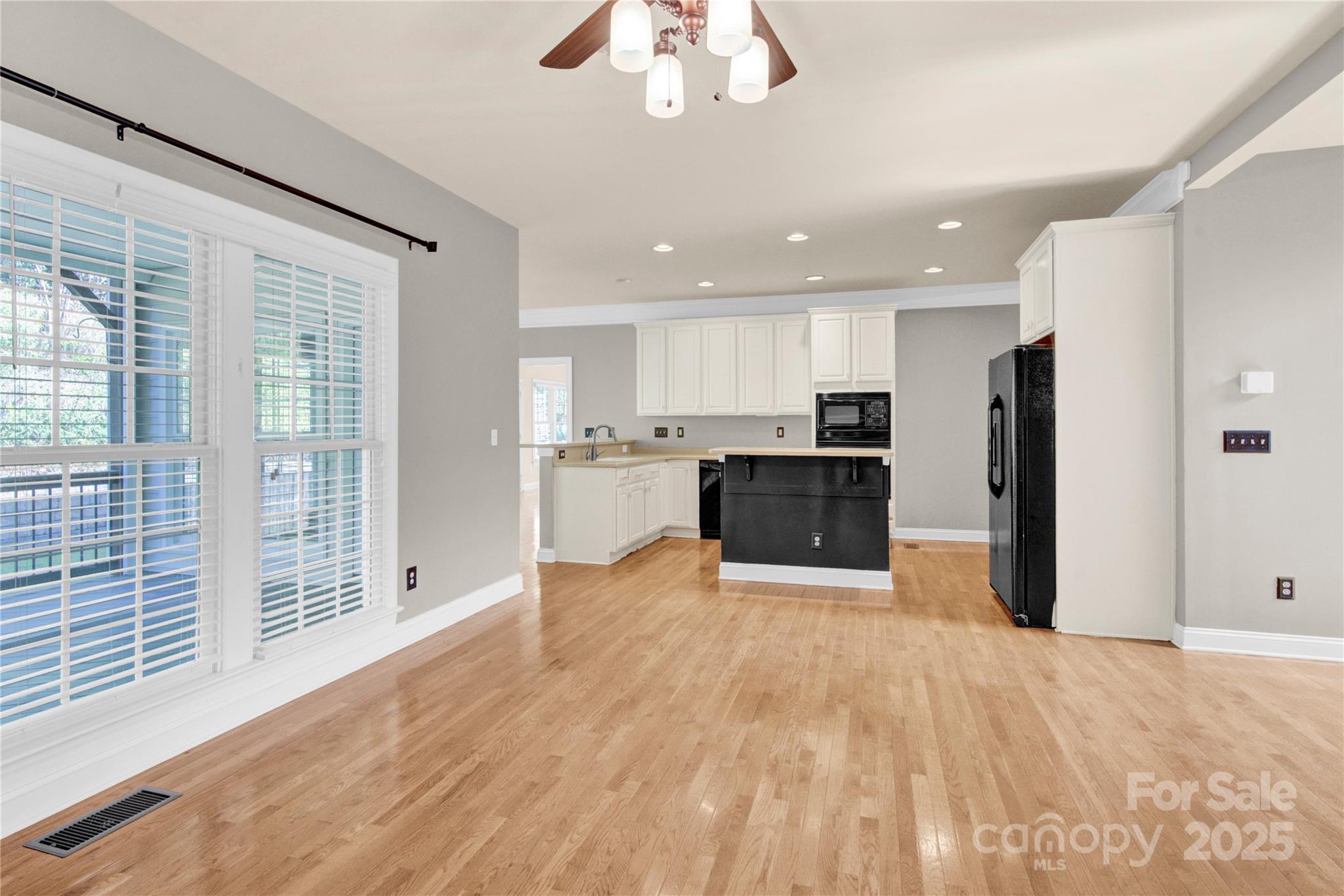 2055 Solway Lane — Charlotte
