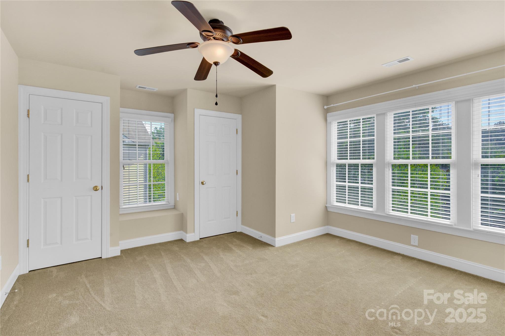2055 Solway Lane — Charlotte