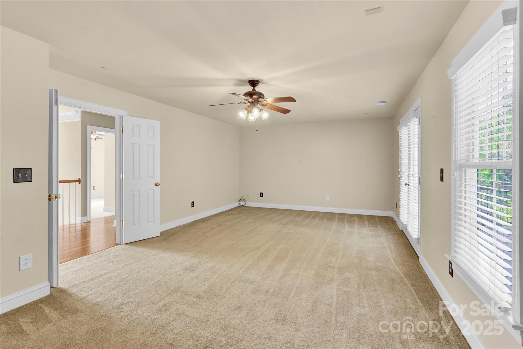 2055 Solway Lane — Charlotte