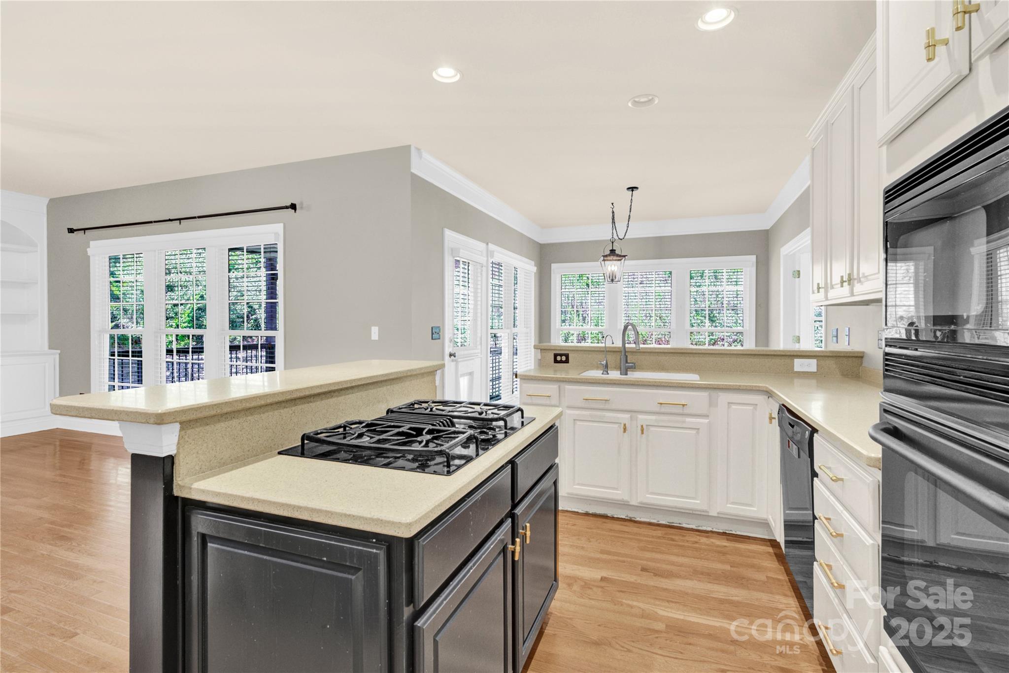 2055 Solway Lane — Charlotte