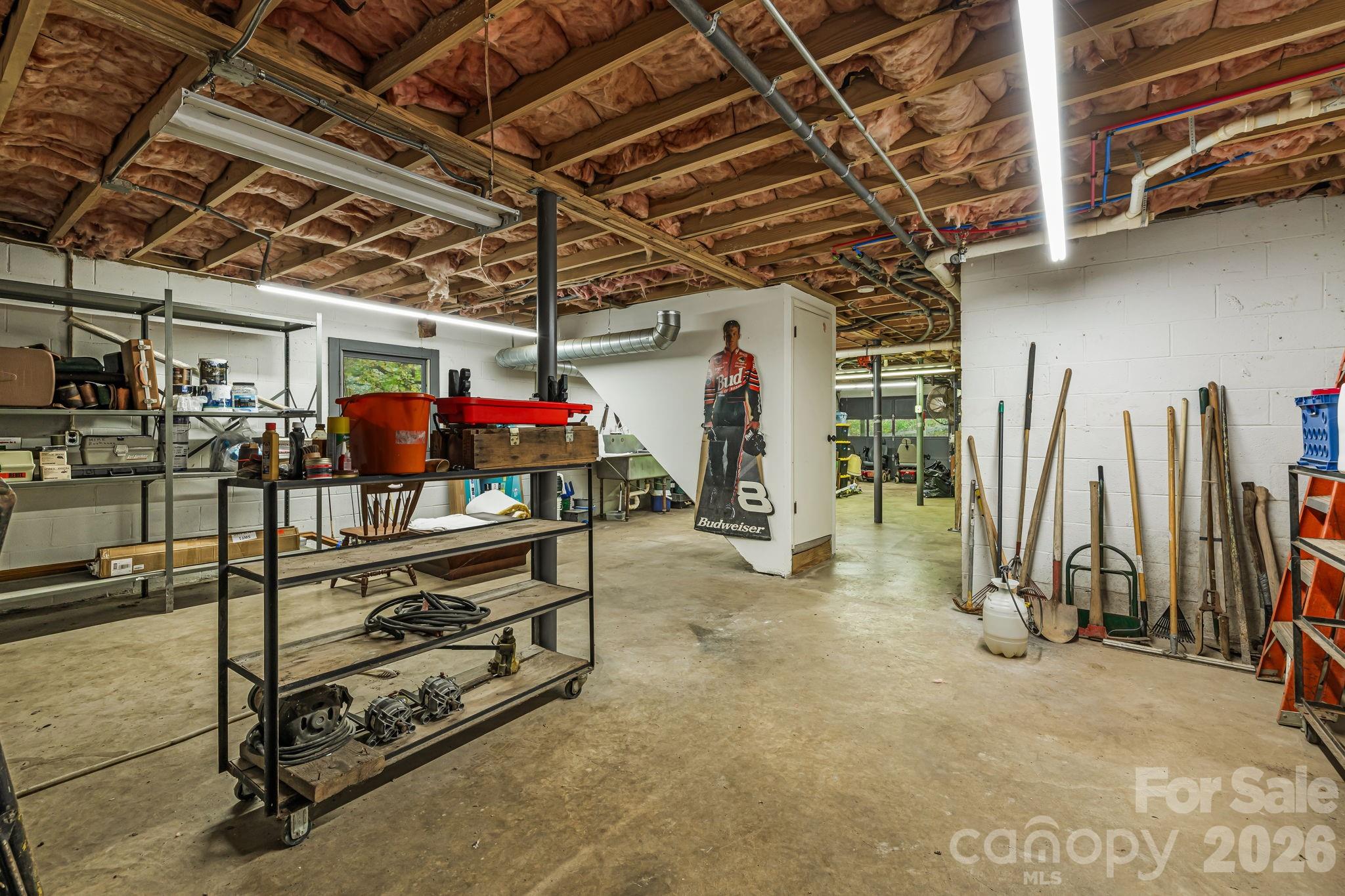 1007 Dula Road — Spruce Pine