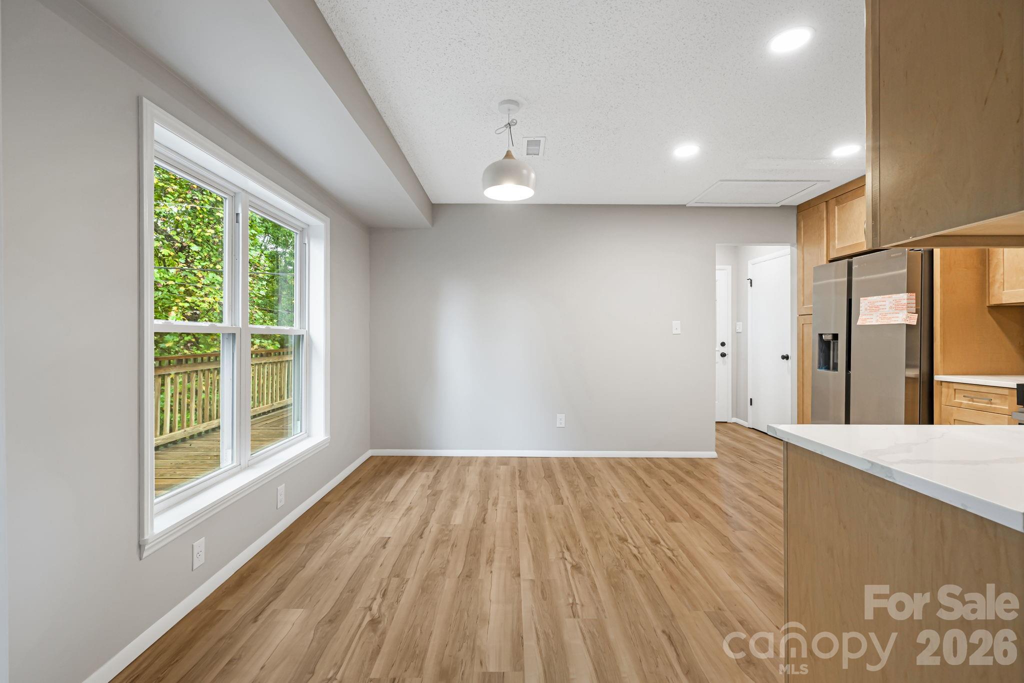 1007 Dula Road — Spruce Pine