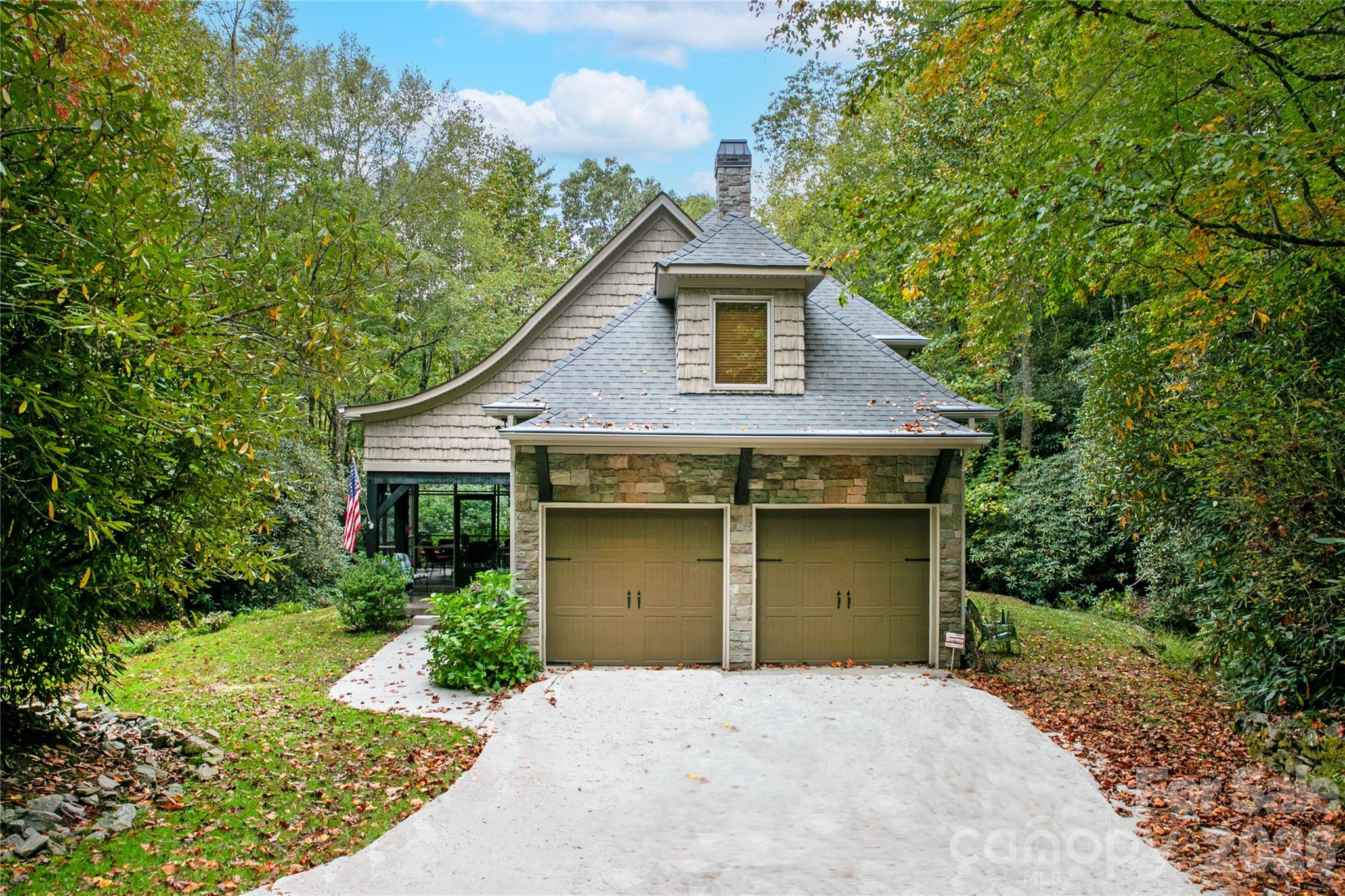 923 Ugugu Drive — Brevard