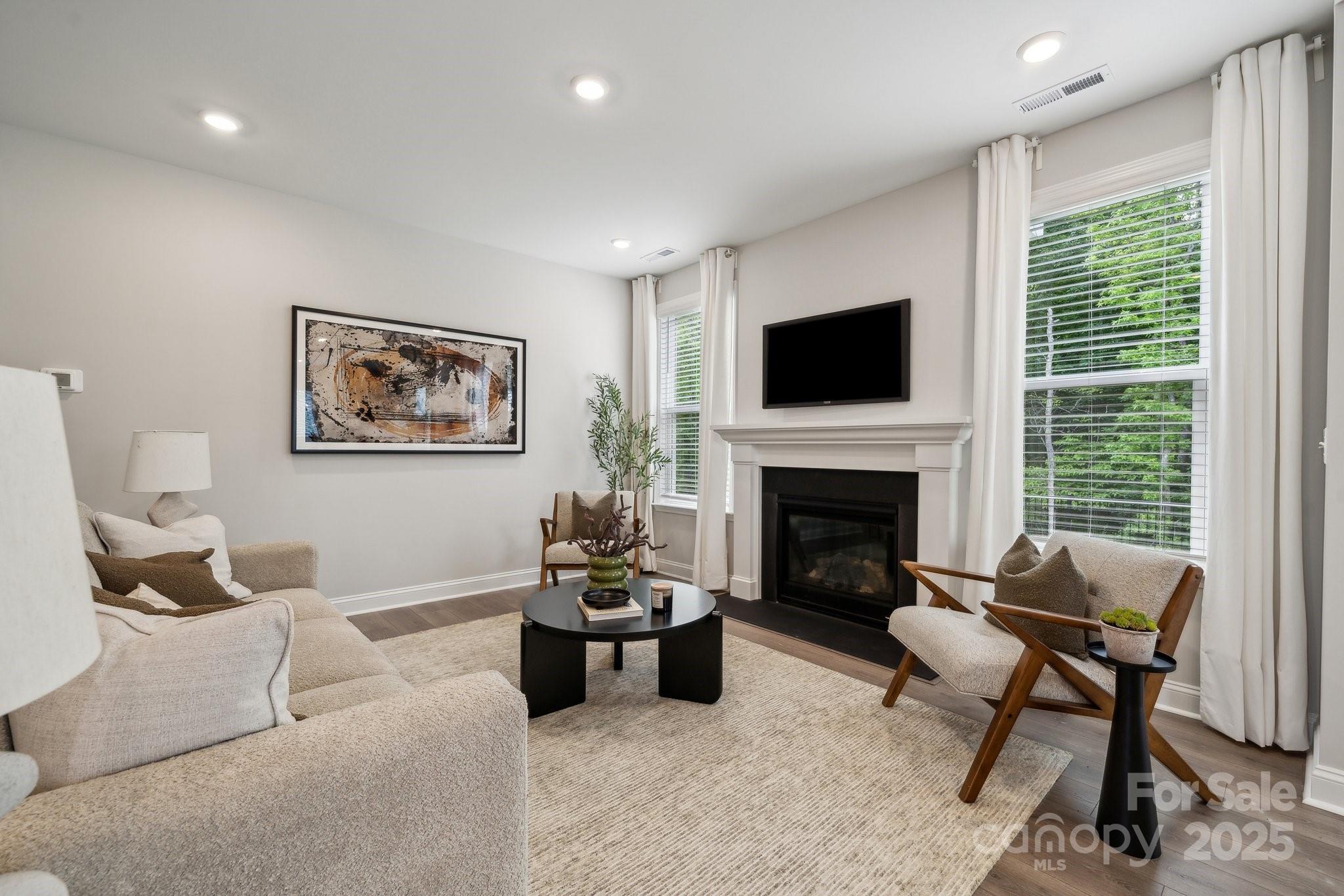5085 Duval Circle — Tega Cay