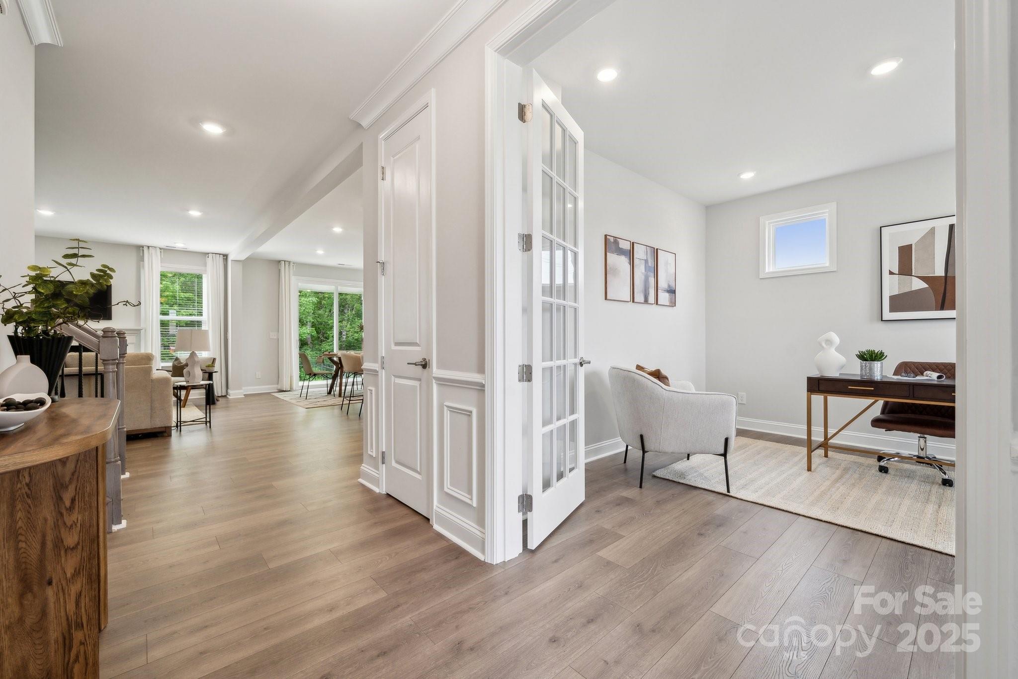 5085 Duval Circle — Tega Cay