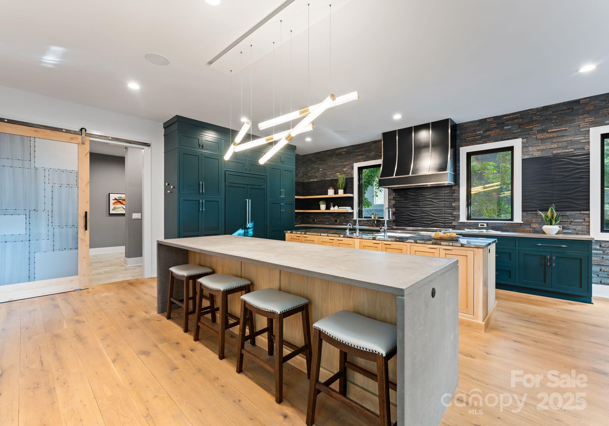 3416 Windsor Drive — Charlotte