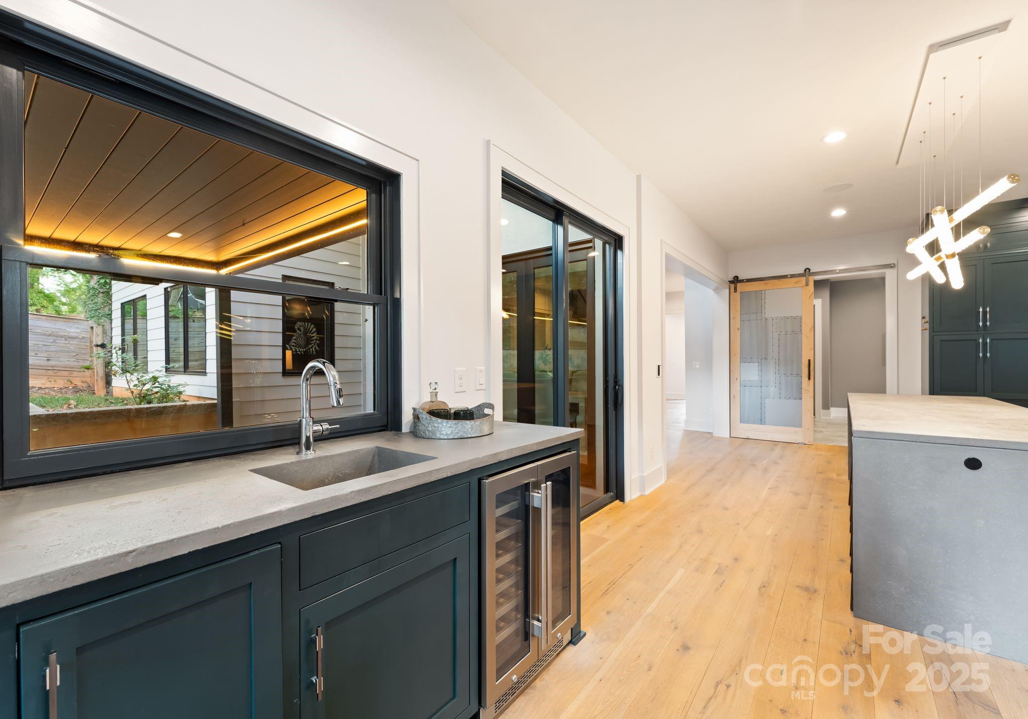 3416 Windsor Drive — Charlotte