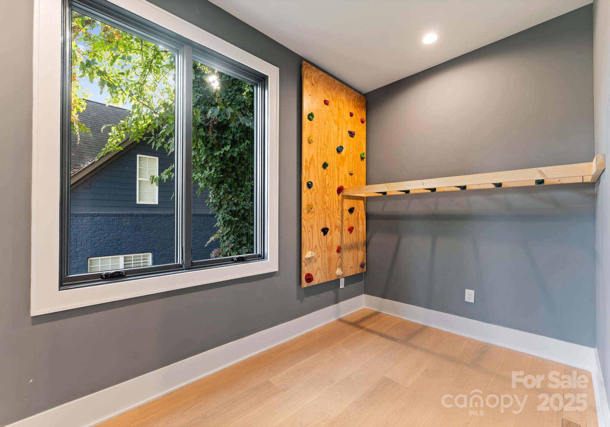 3416 Windsor Drive — Charlotte
