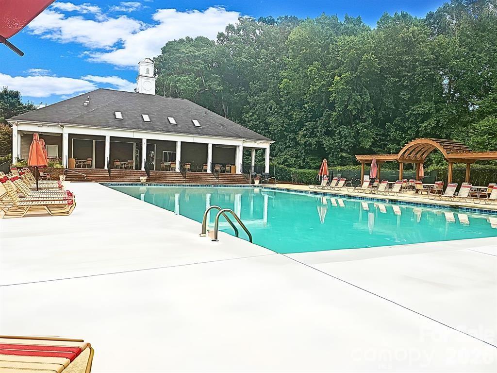 8105 Alderton Lane — Charlotte