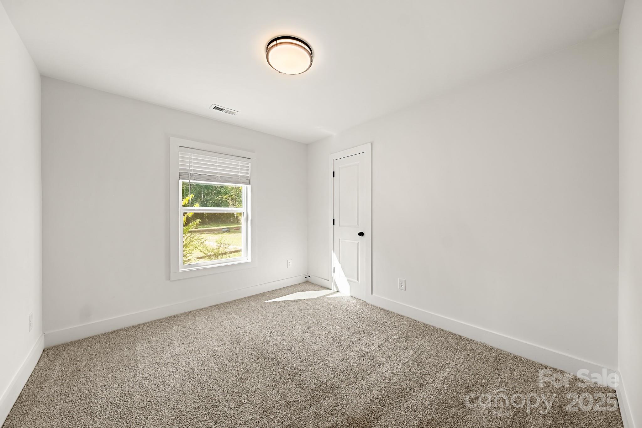 517 W Pine Street — Maiden