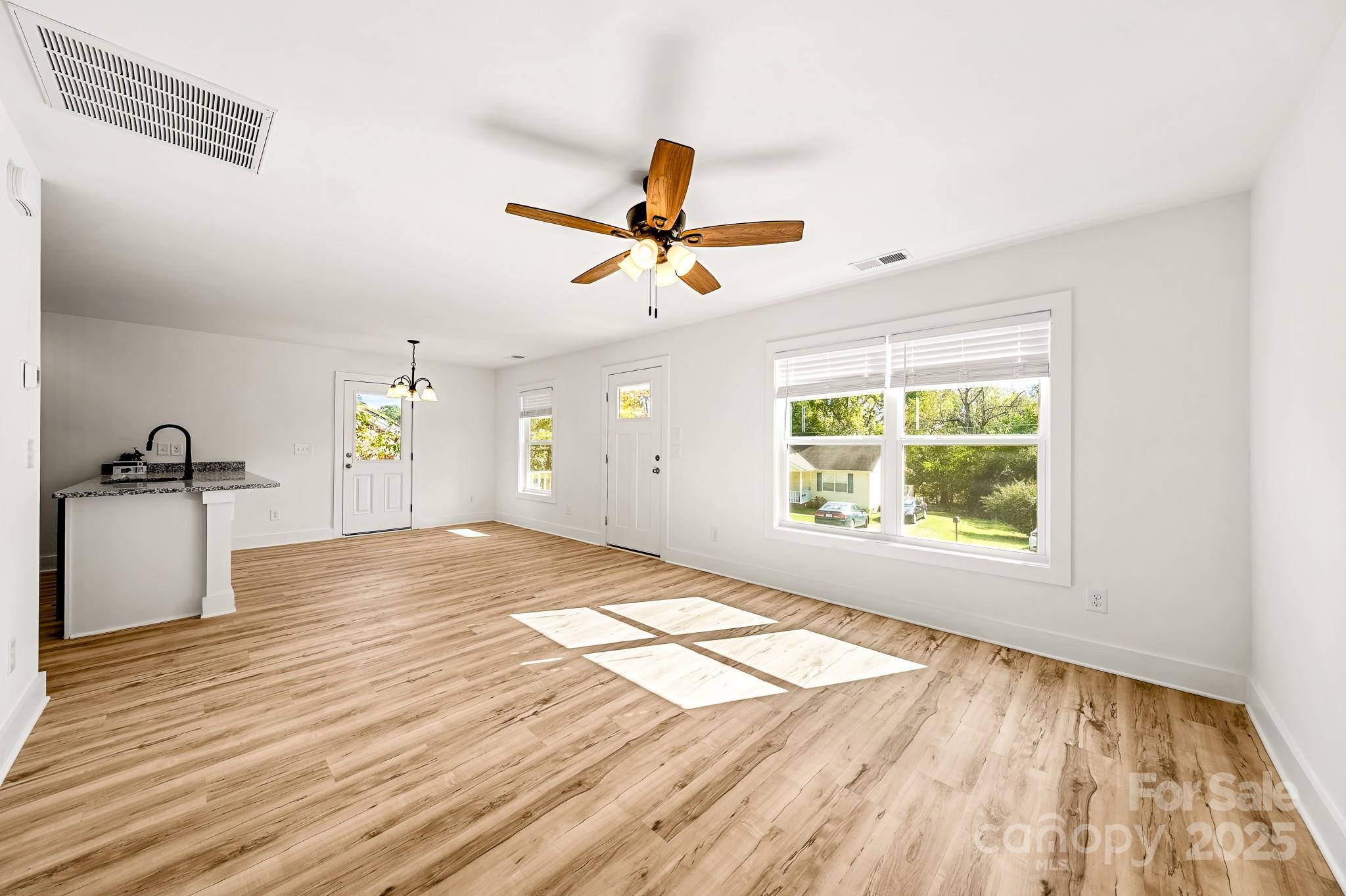 517 W Pine Street — Maiden