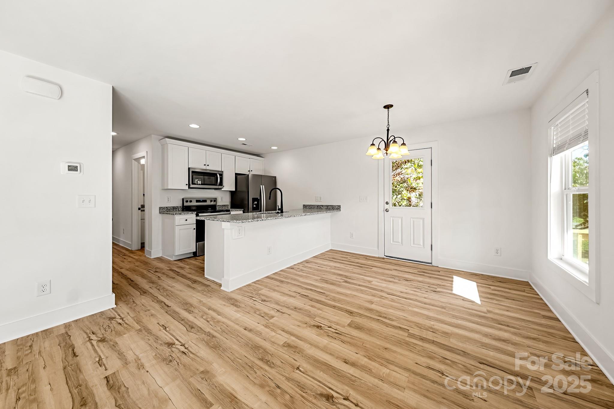 517 W Pine Street — Maiden