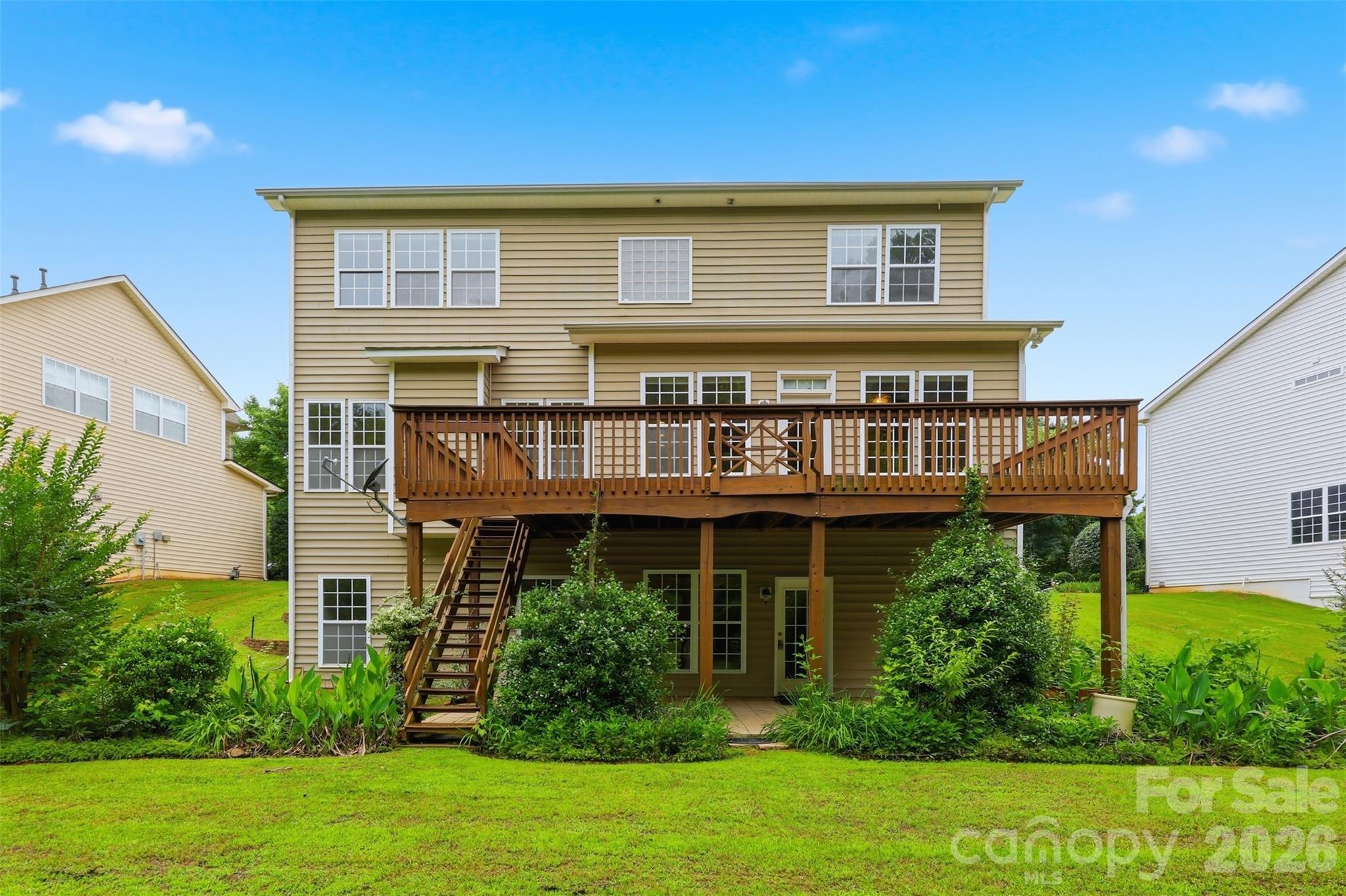 878 Treasure Court — Fort Mill