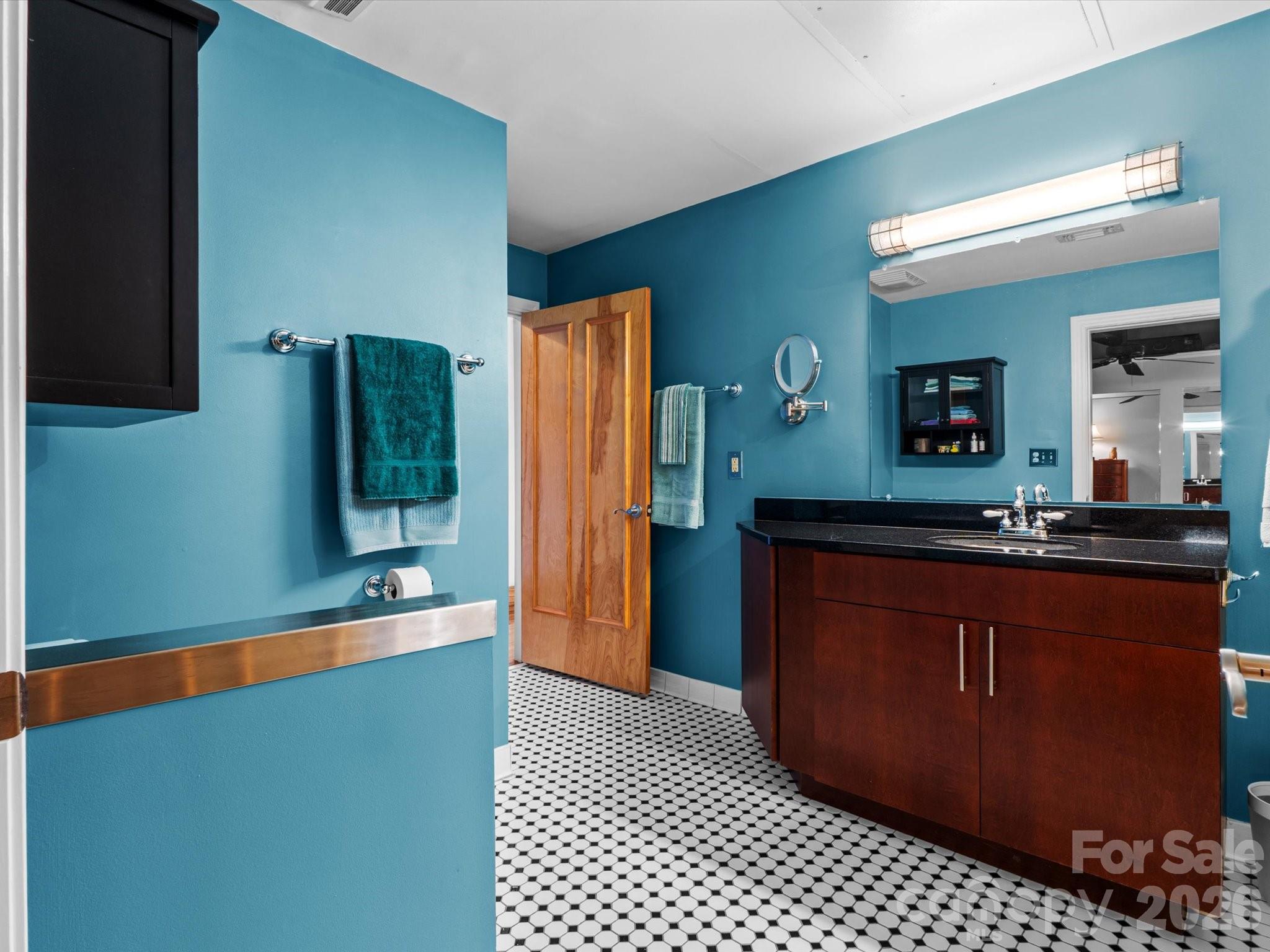 100 Coxe Avenue #306 — Asheville