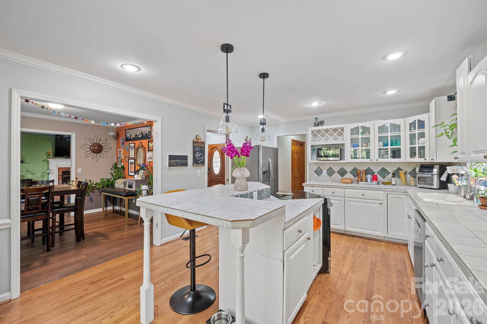16003 Molokai Drive — Tega Cay