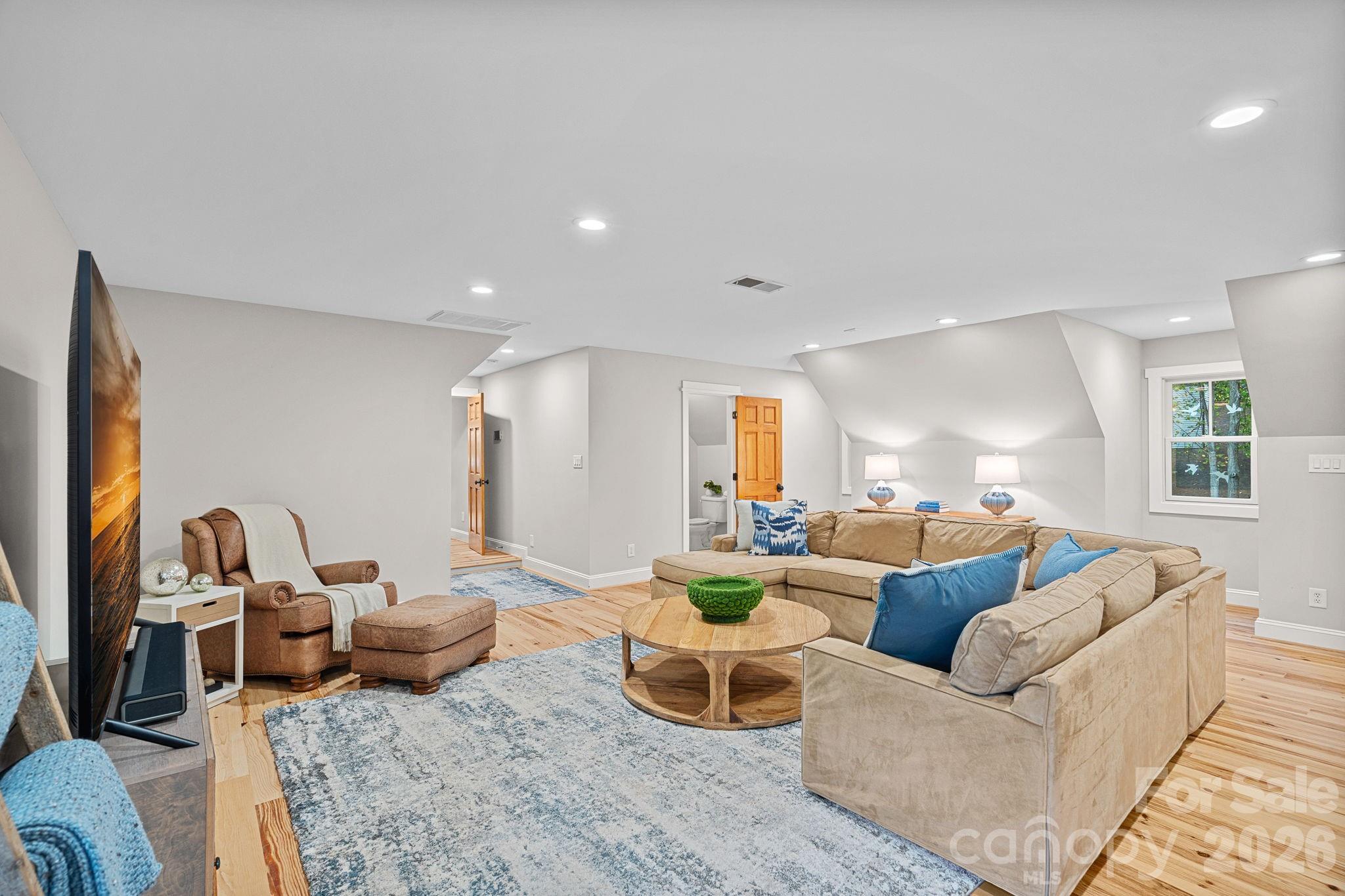 16141 Weatherly Way — Huntersville