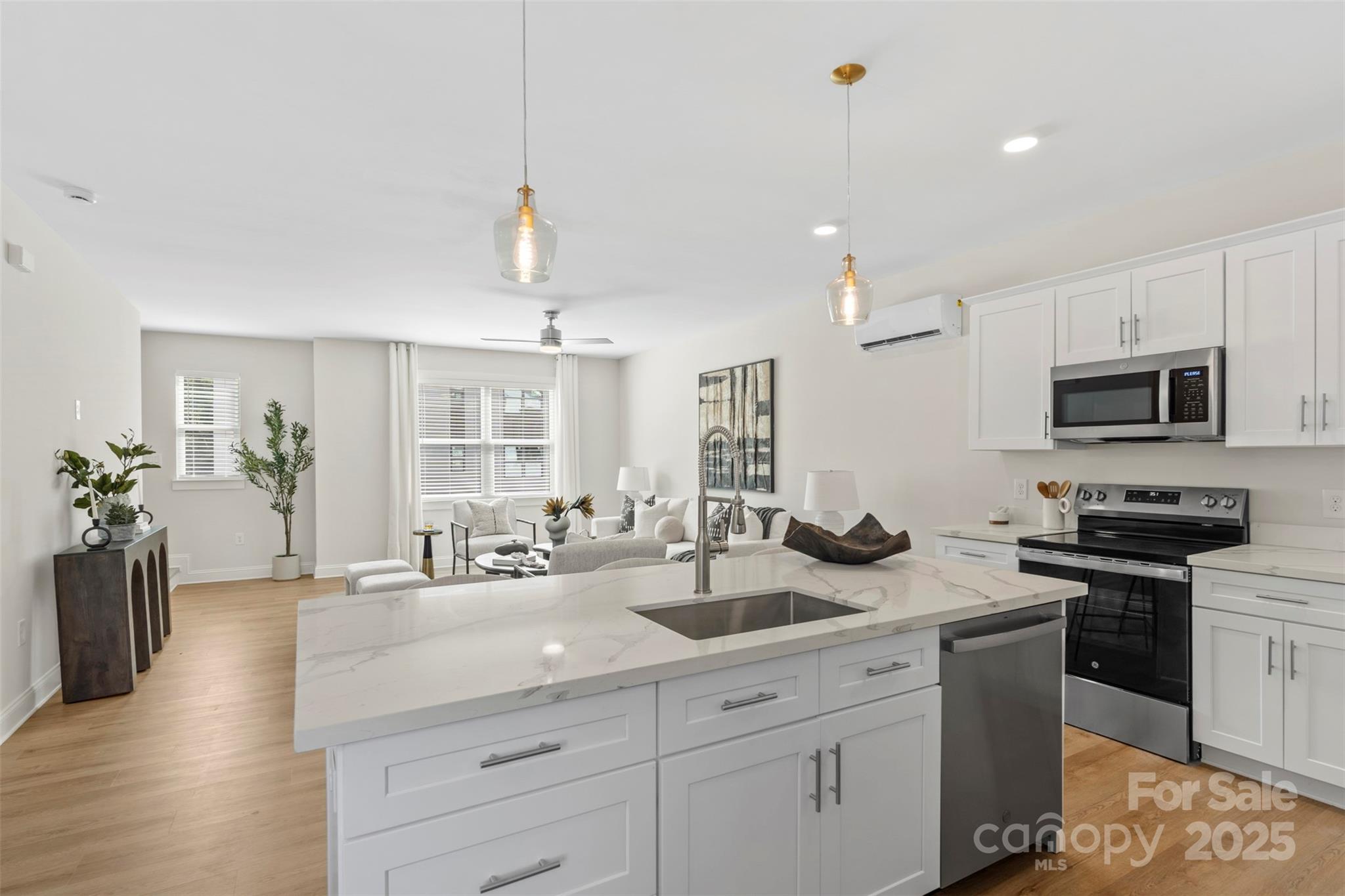 1120 Wonder Way — Charlotte