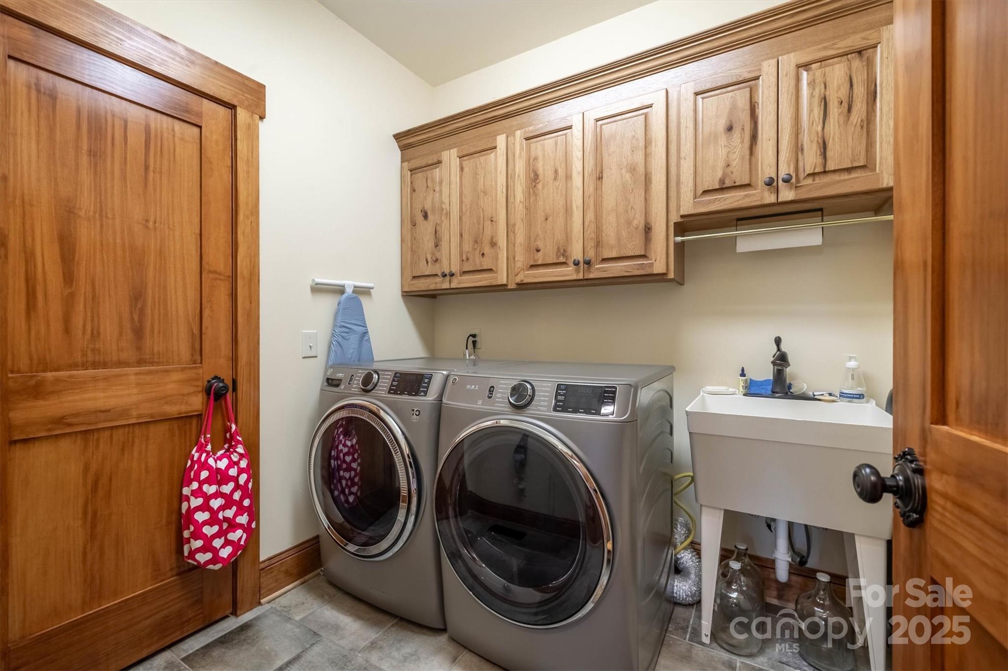 5378 Oak Crest Lane #114/115 — Lenoir