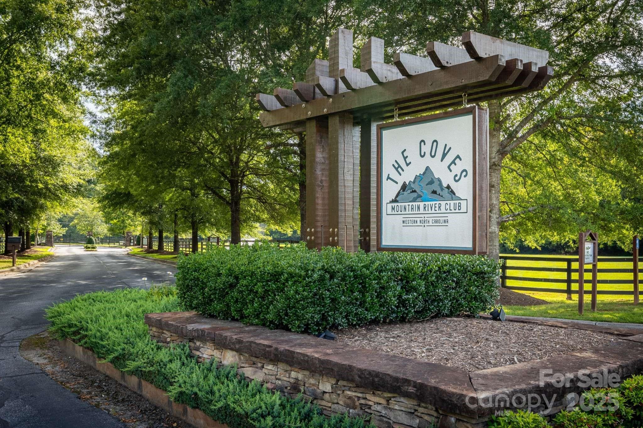5378 Oak Crest Lane #114/115 — Lenoir