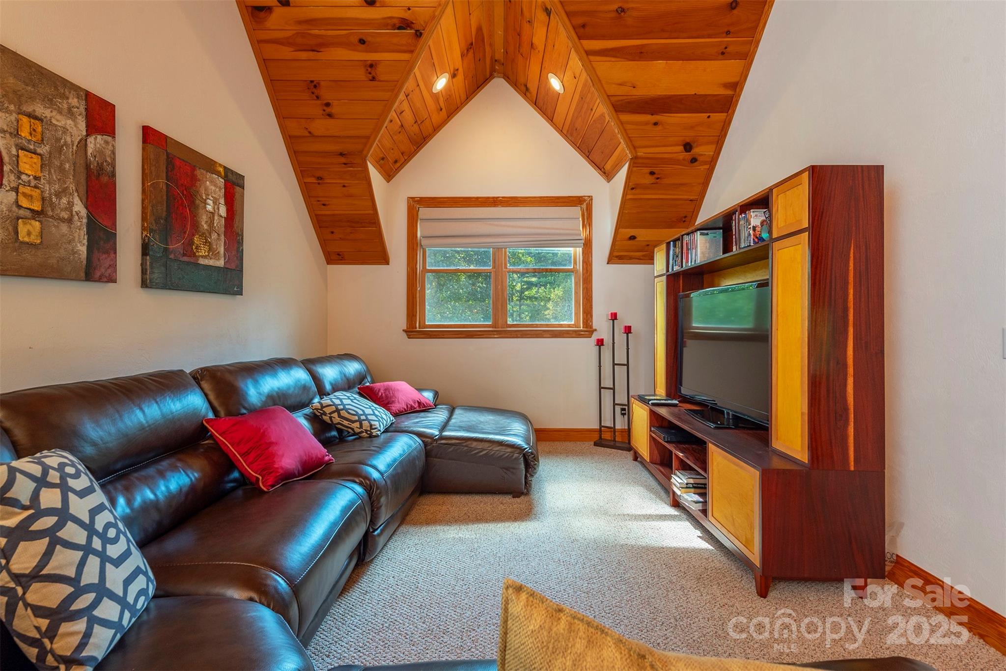 85 Prospectors Trail — Black Mountain