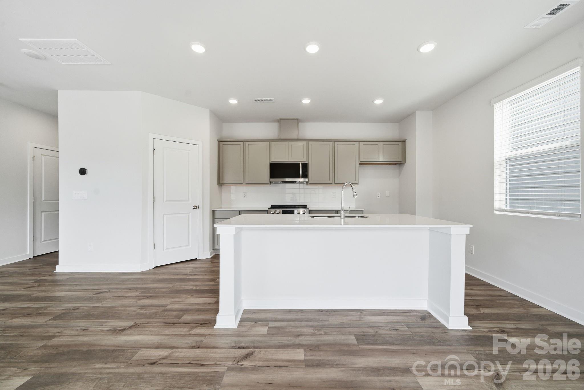 232 Bezelle Avenue — York