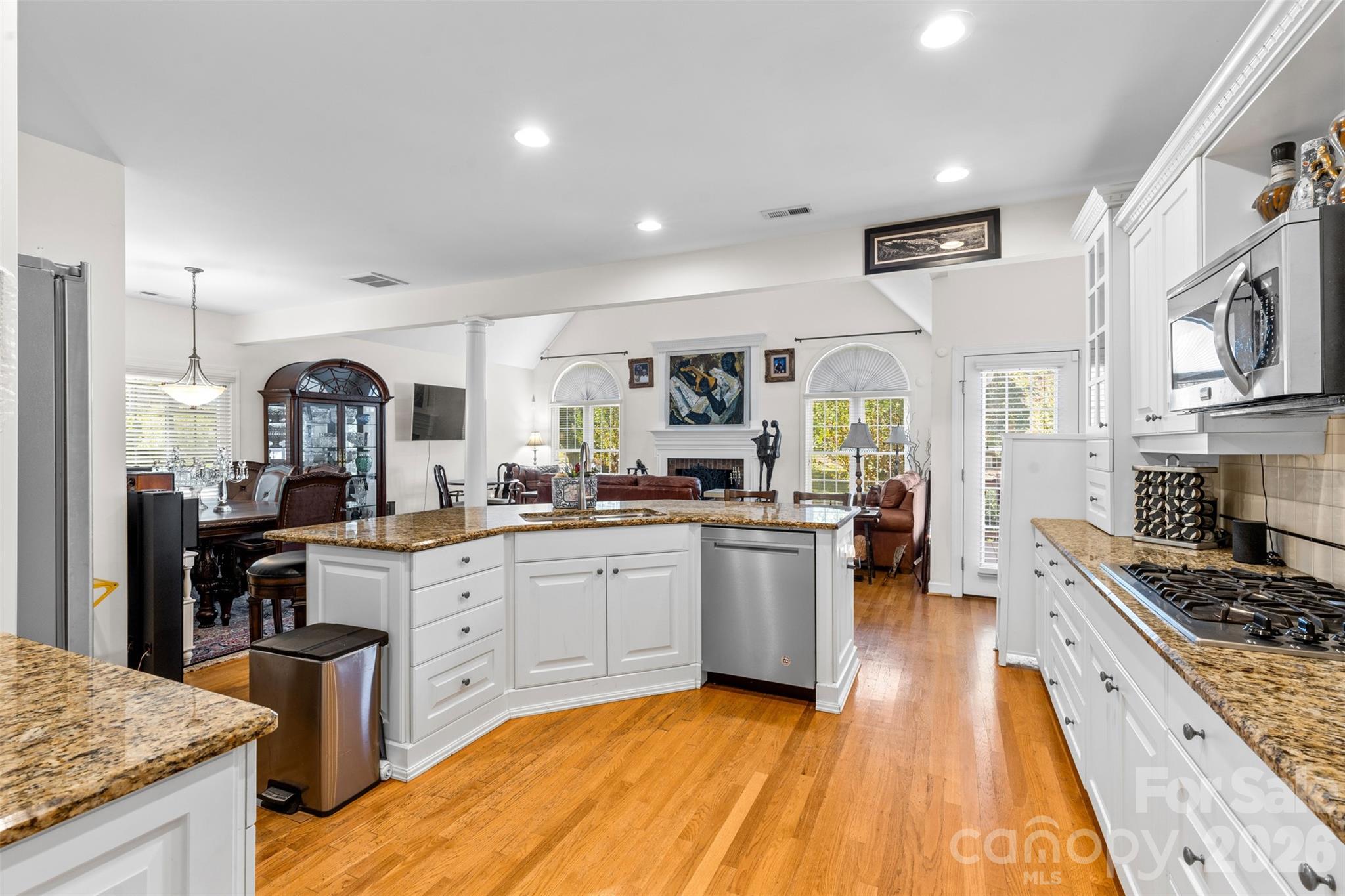 1337 Braeburn Road NW — Concord