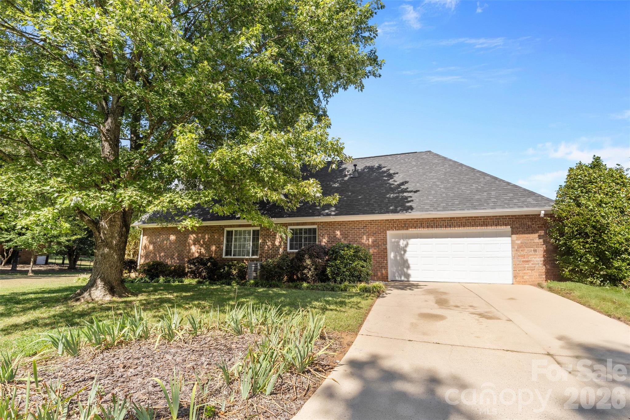 1337 Braeburn Road NW — Concord