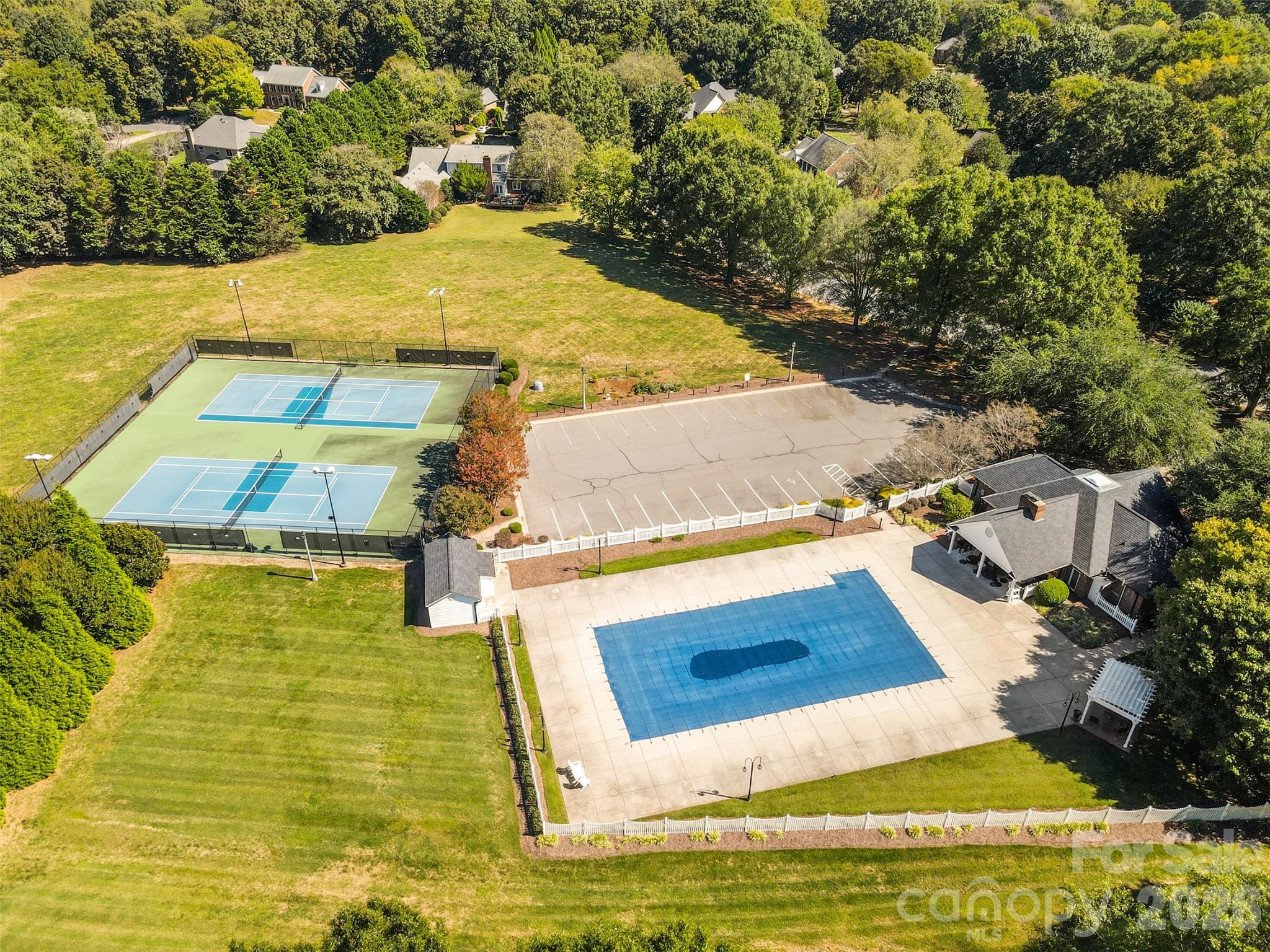 1337 Braeburn Road NW — Concord