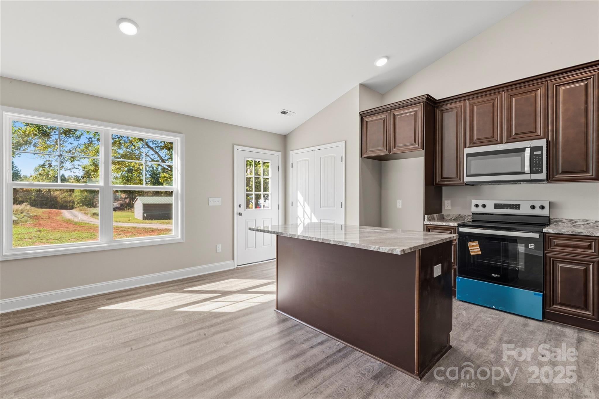 6015 Zoo Parkway — Asheboro