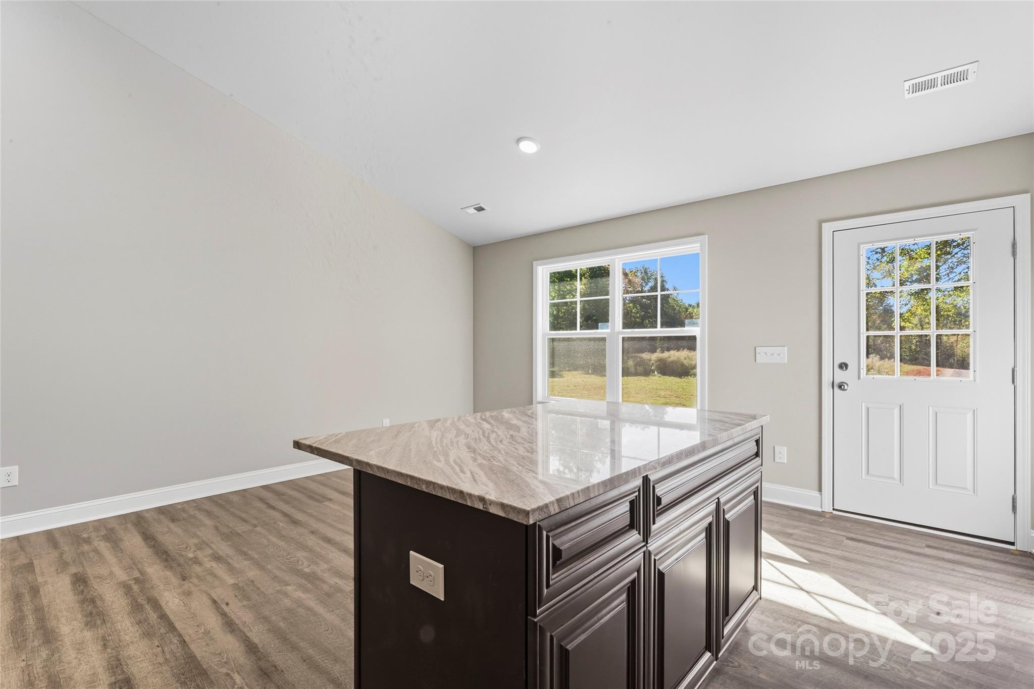6015 Zoo Parkway — Asheboro