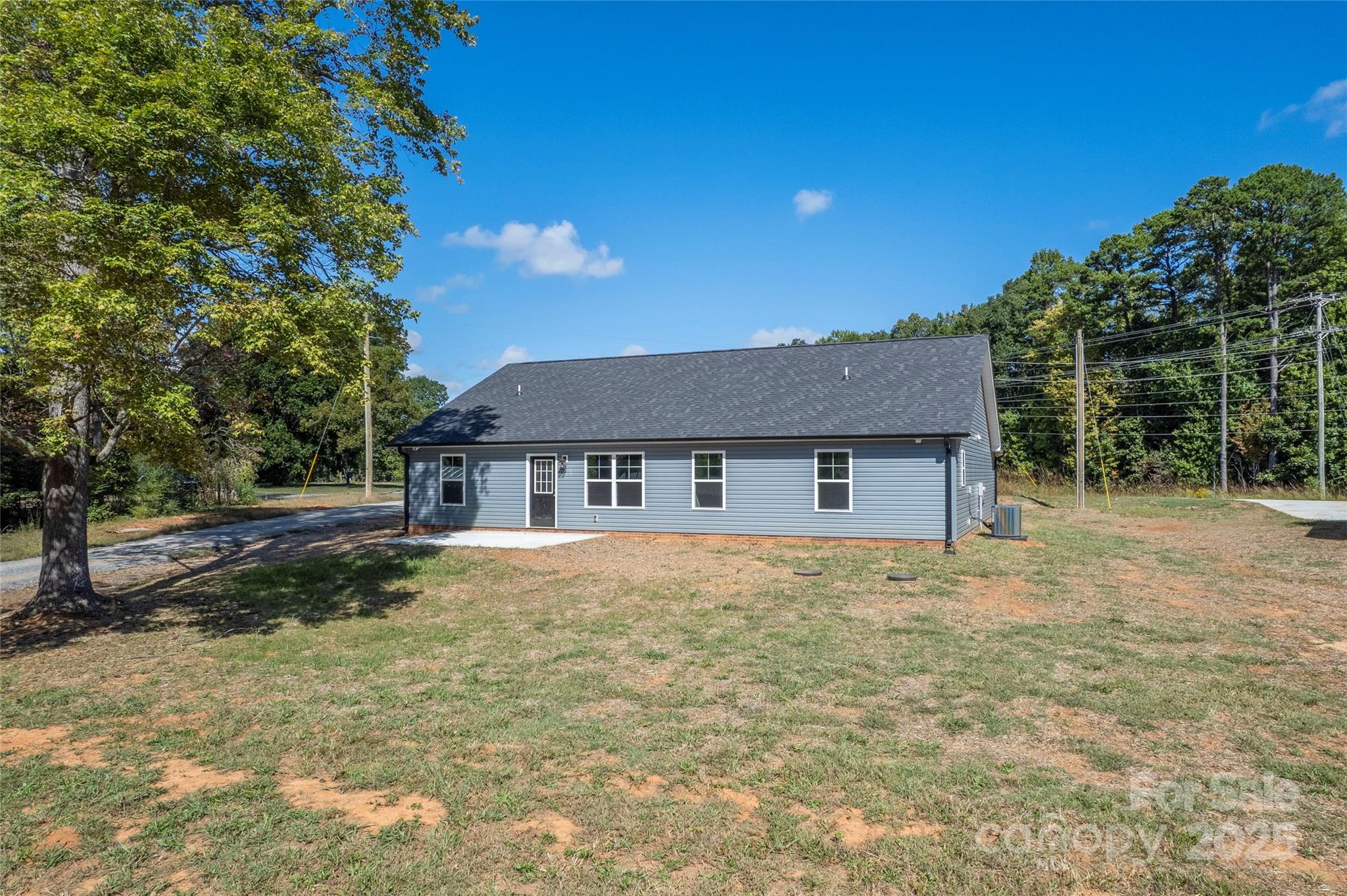 6015 Zoo Parkway — Asheboro