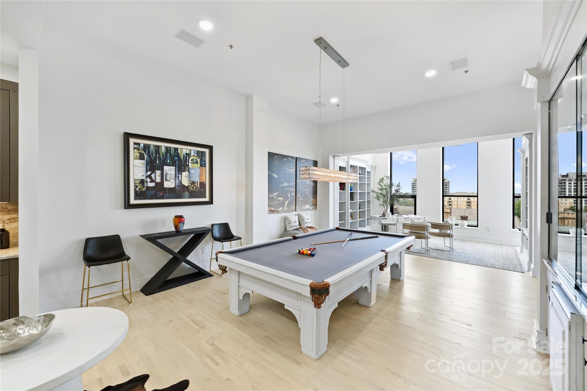 127 N Tryon Street #615 — Charlotte