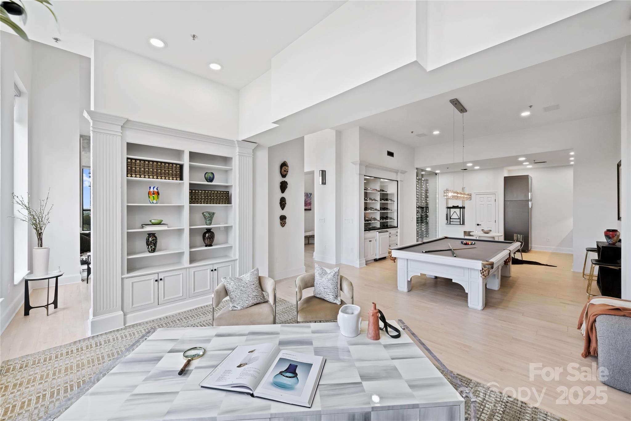 127 N Tryon Street #615 — Charlotte
