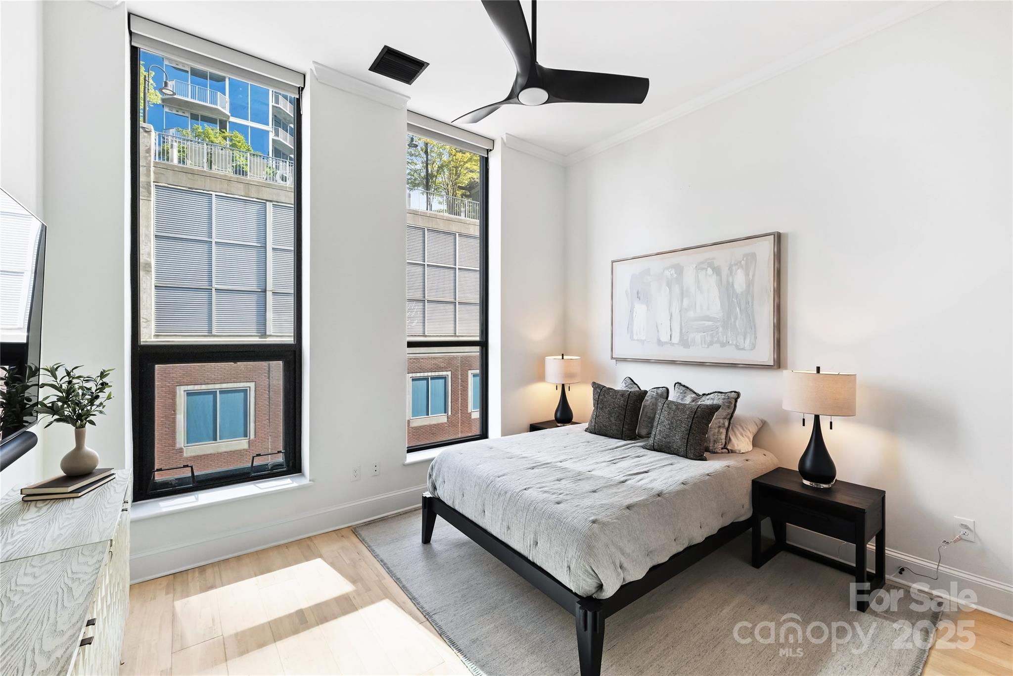 127 N Tryon Street #615 — Charlotte