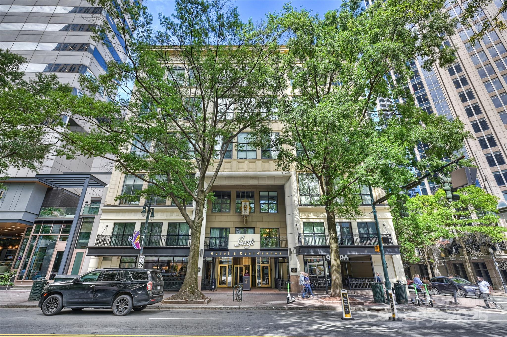 127 N Tryon Street #615 — Charlotte