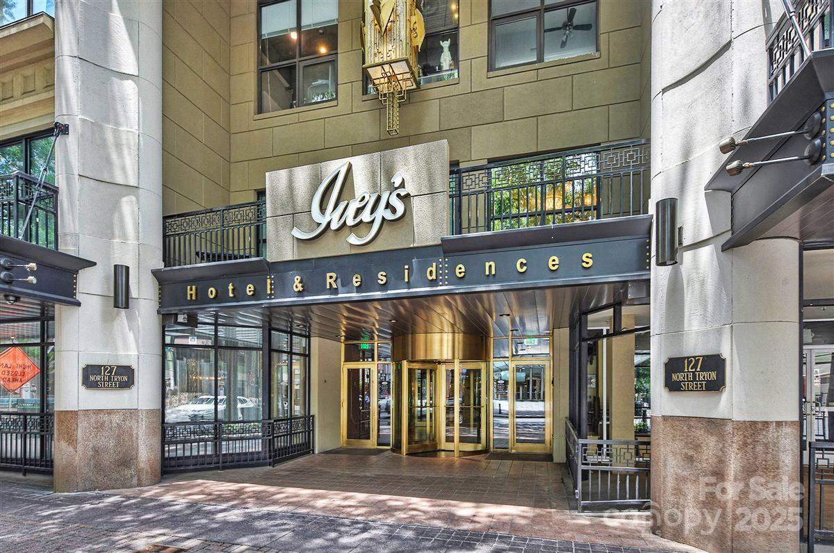 127 N Tryon Street #615 — Charlotte